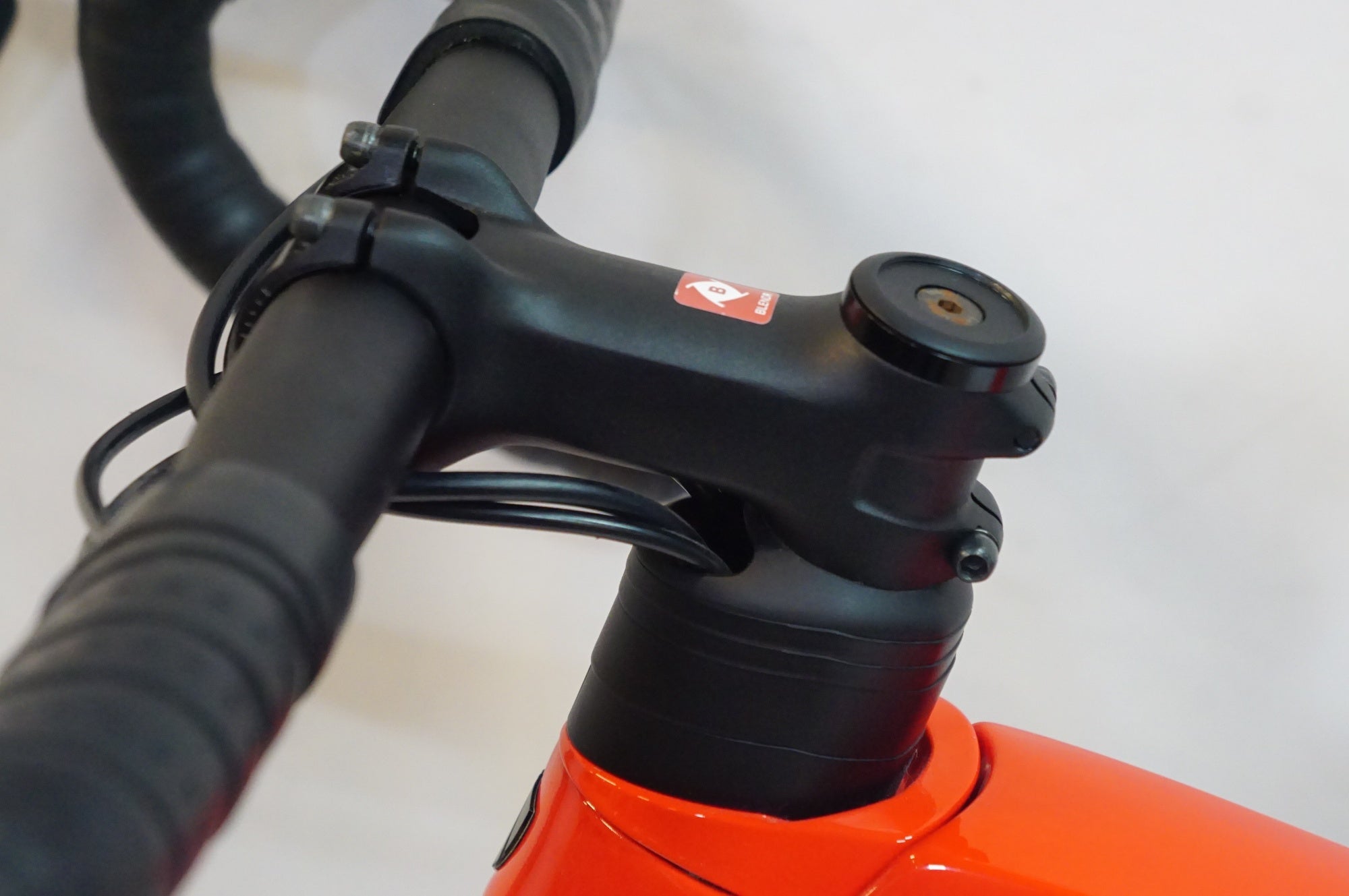 TREK 「トレック」 EMONDA SL 6 DISC PRO 2022年モデル ロードバイク / 熊谷本店