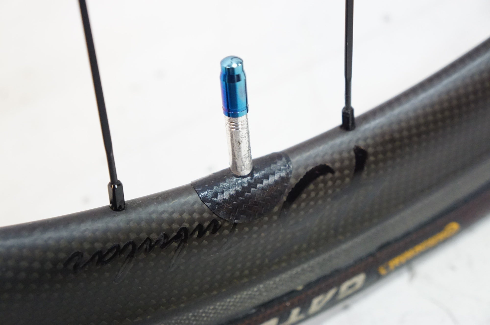 ATTAQUE 「アタッキ」 45 シマノ11速 ホイールセット / 熊谷本店