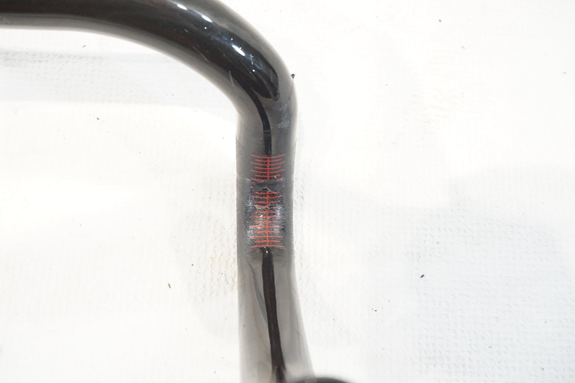 3T 「スリーティー」 ERGOSUM TEAM Φ31.8 420mm カーボン ドロップハンドル / 横浜戸塚店