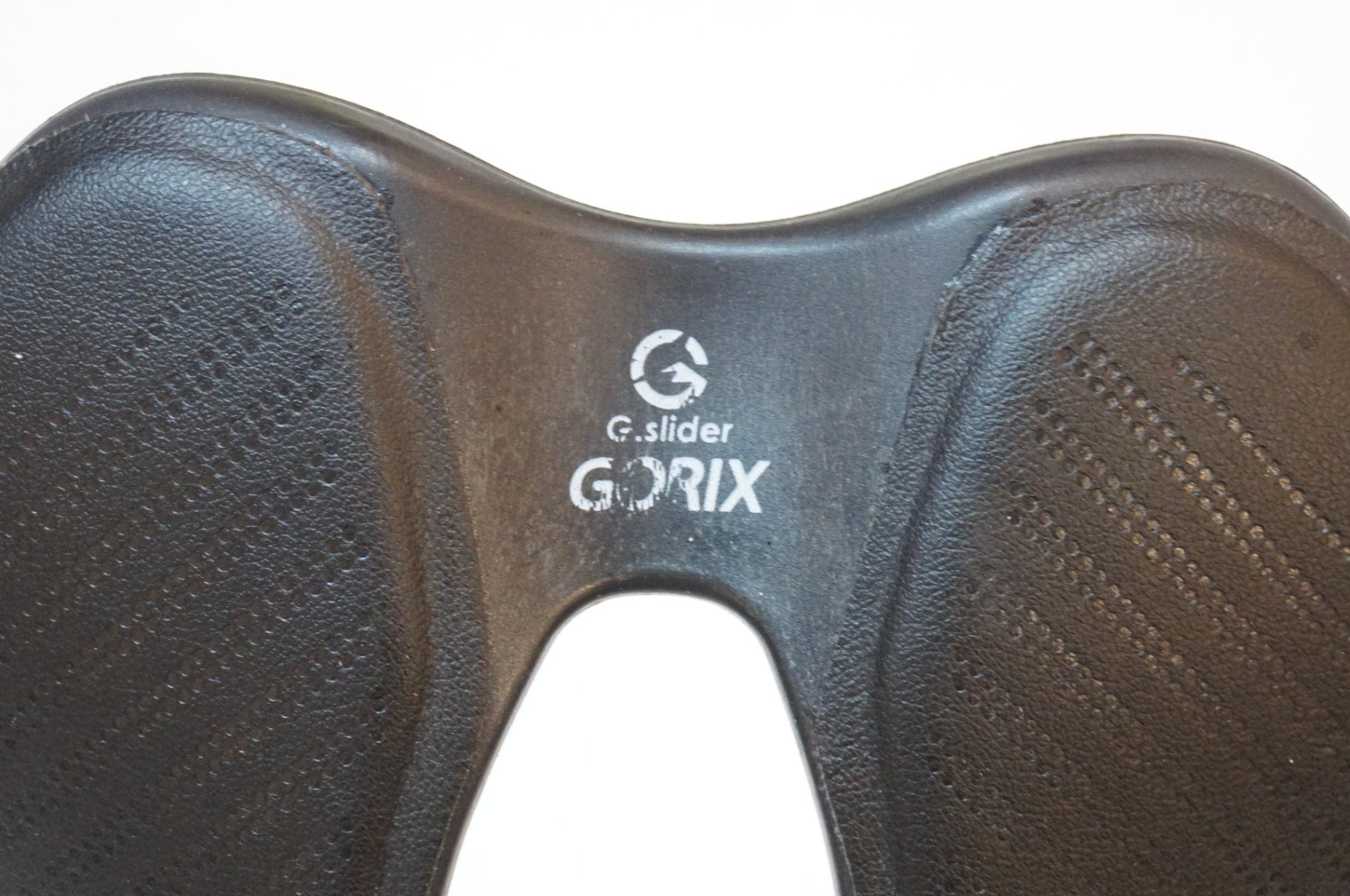 GORIX 「ゴリックス」 サドル / 浦和ベース