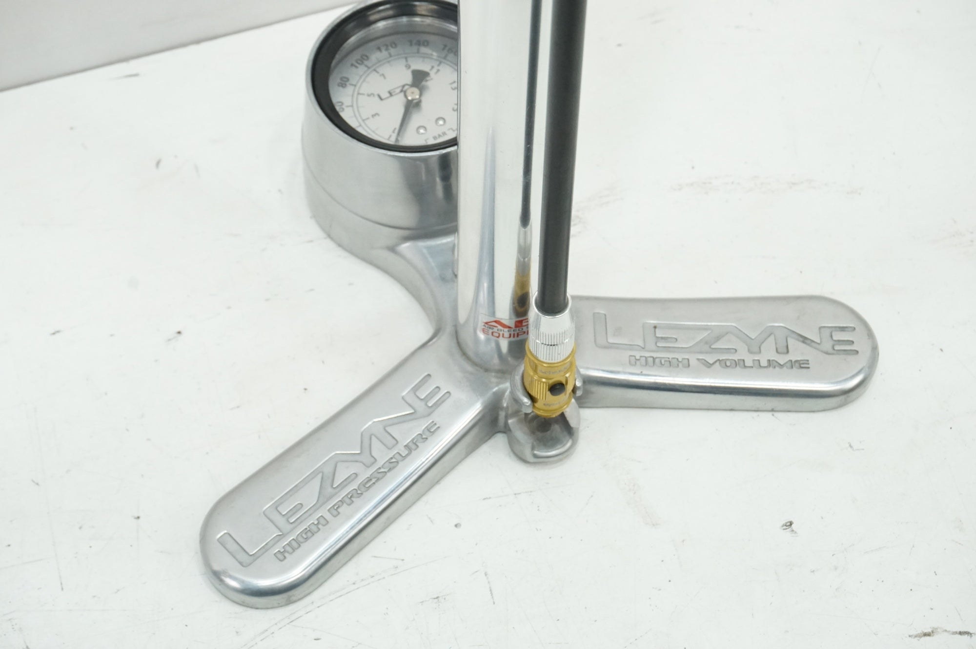 LEZYNE 「レザイン」 CNC FLOOR DRIVE フロアポンプ / 大宮店