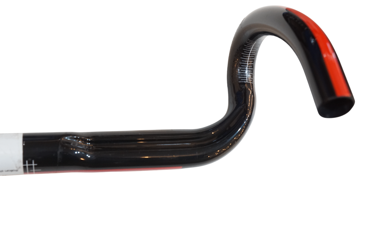 3T 「スリーティー」 ERGONOVA TEAM φ31.8 420mm ハンドル / バイチャリ浦和ベース