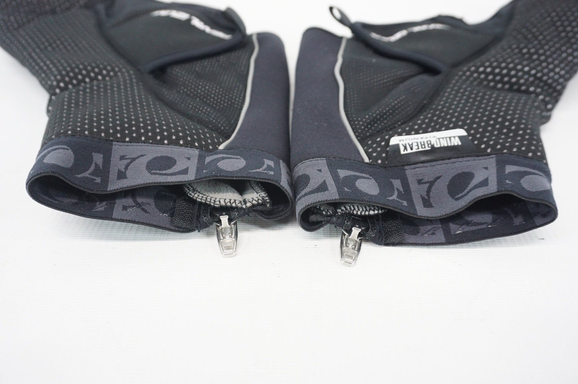 PEARL IZUMI 「パールイズミ」 WIND BREAK TITANIUM Lサイズ シューズカバー / 阪急塚口店