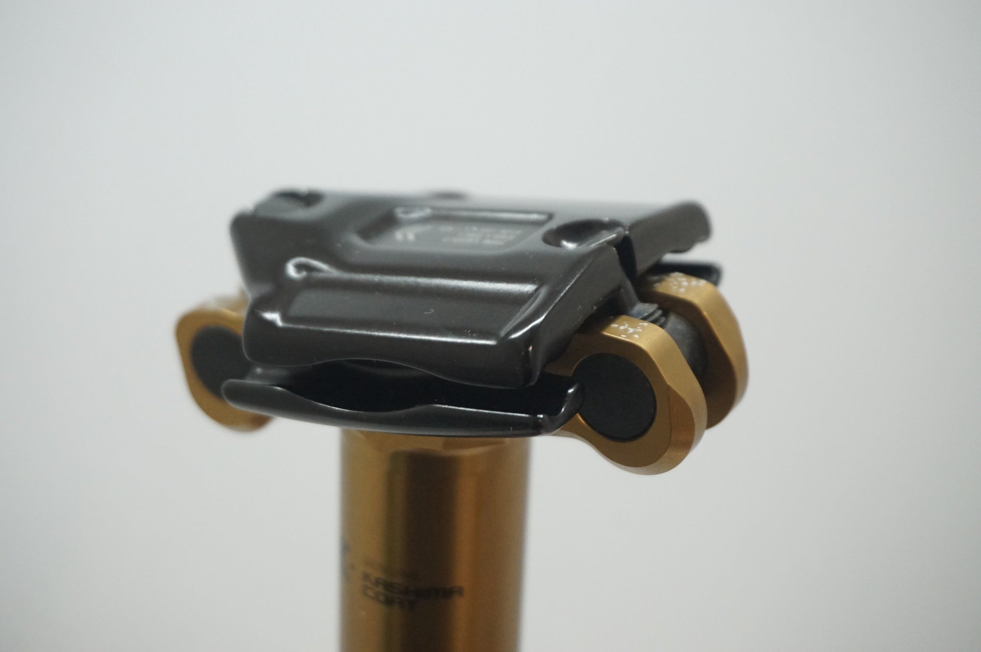 FOX 「フォックス」 TRANSFER φ30.9 360mm ドロッパーシートポスト / 福岡店