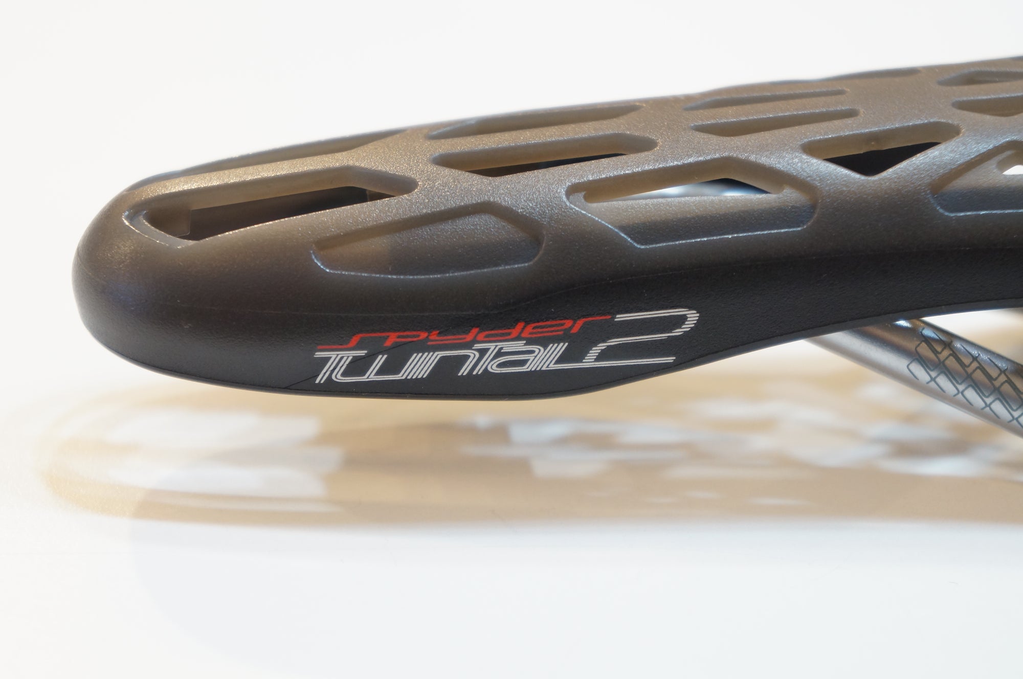 TIOGA 「タイオガ」 SPYDER TWTAL2 サドル / バイチャリ浦和ベース