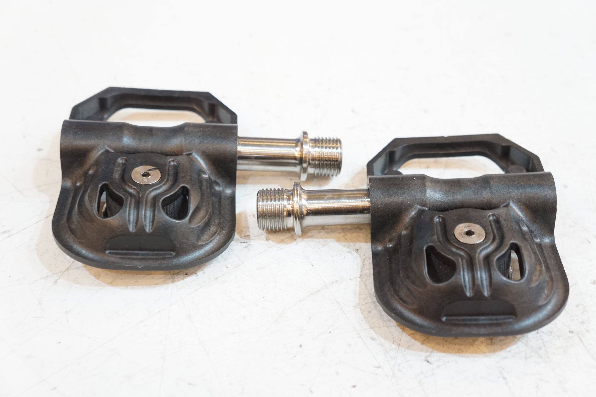 MAGPED 「マグペド」 GRAVEL X-CARBON ペダル / バイチャリ浦和ベース