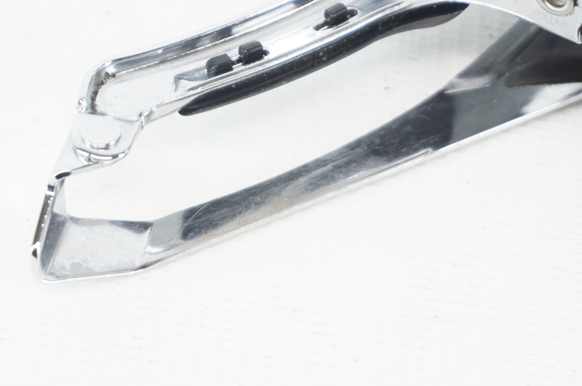 SHIMANO 「シマノ」 105 FD-R7000 フロントディレイラー / 阪急塚口店