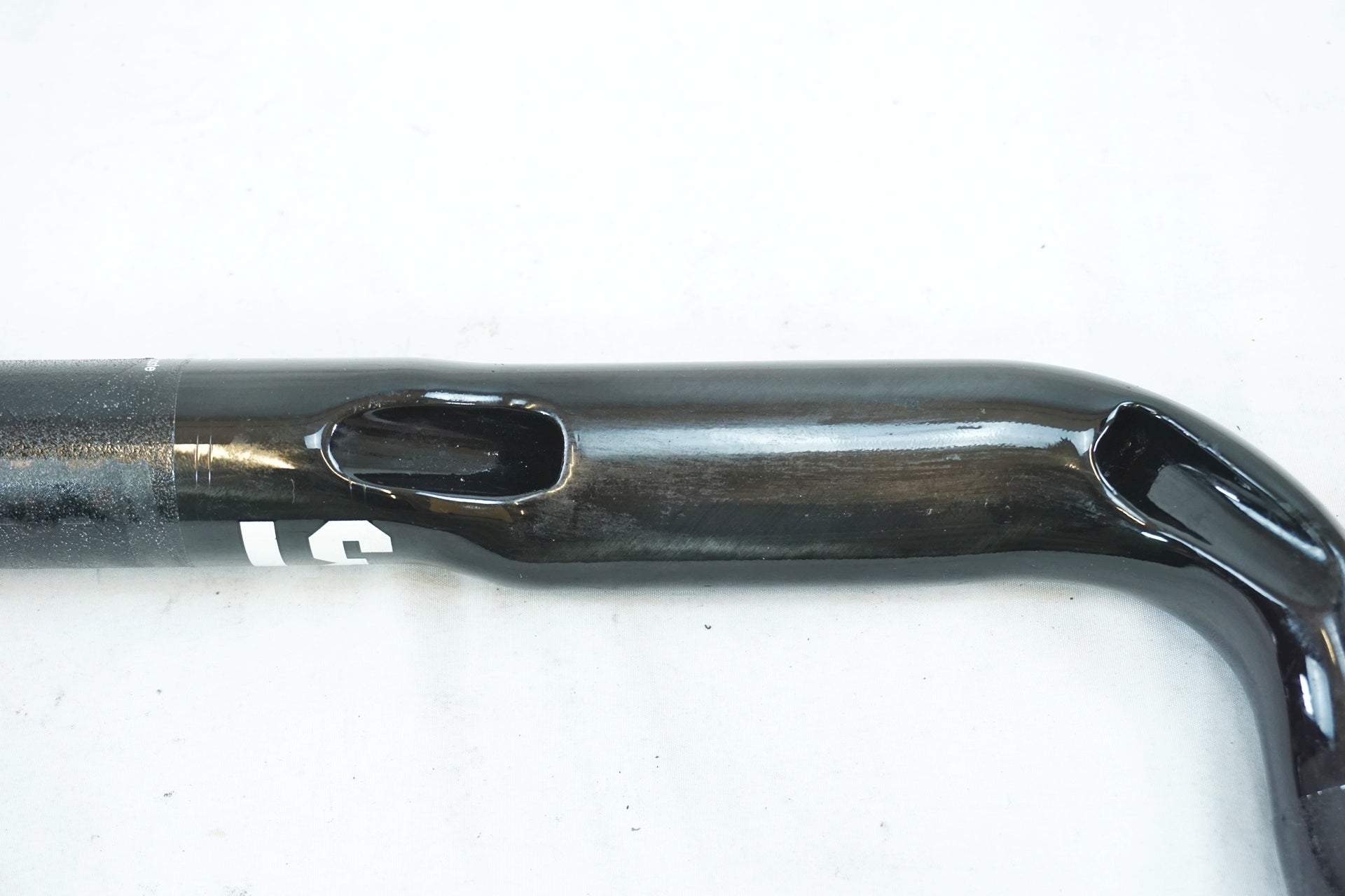3T 「スリーティー」 ERGONOVA TEAM Φ31.8 400mm カーボンハンドル / 有明ガーデン店