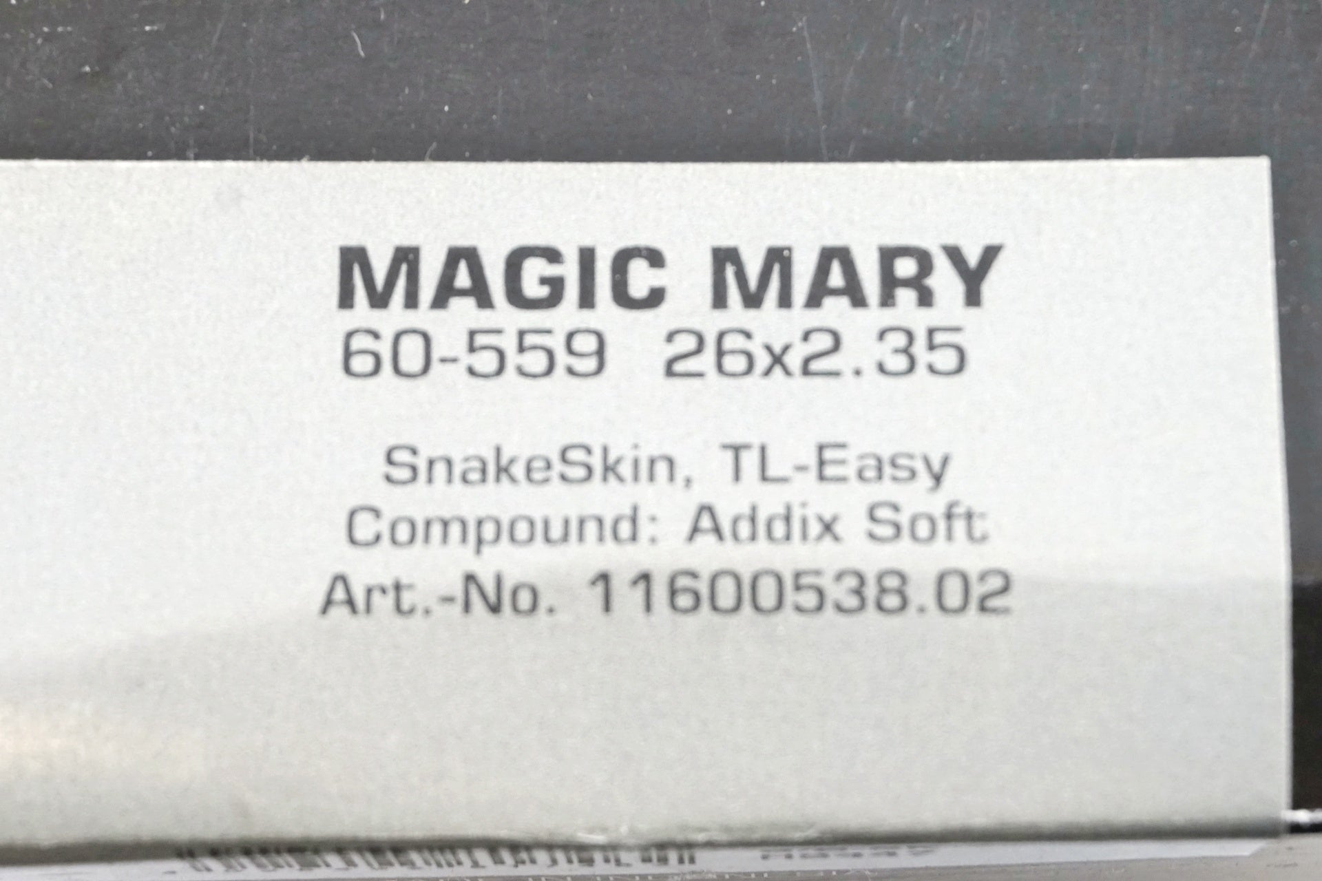 SCHWALBE 「シュワルベ」 MAGIC MARY ブロックタイヤ / 有明ガーデン店