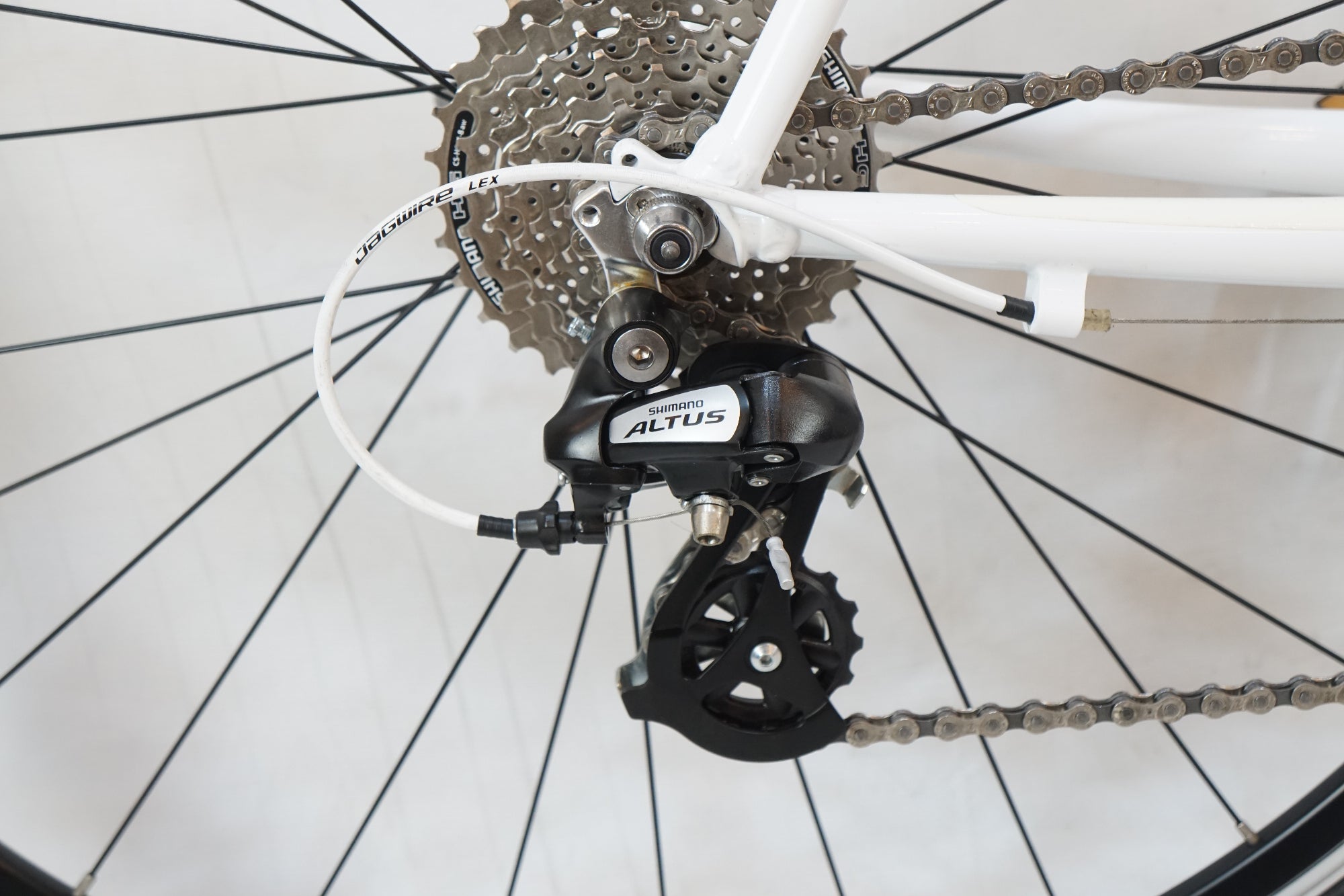 GIANT 「ジャイアント」 ESCAPE R3 2015年モデル クロスバイク / バイチャリ浦和ベース