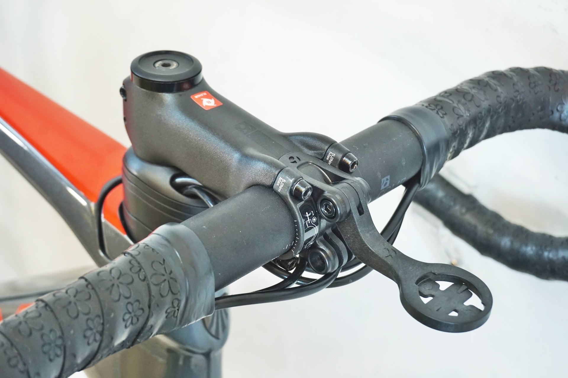 TREK 「トレック」 EMONDA SL 5 2023年モデル ロードバイク / 有明ガーデン店