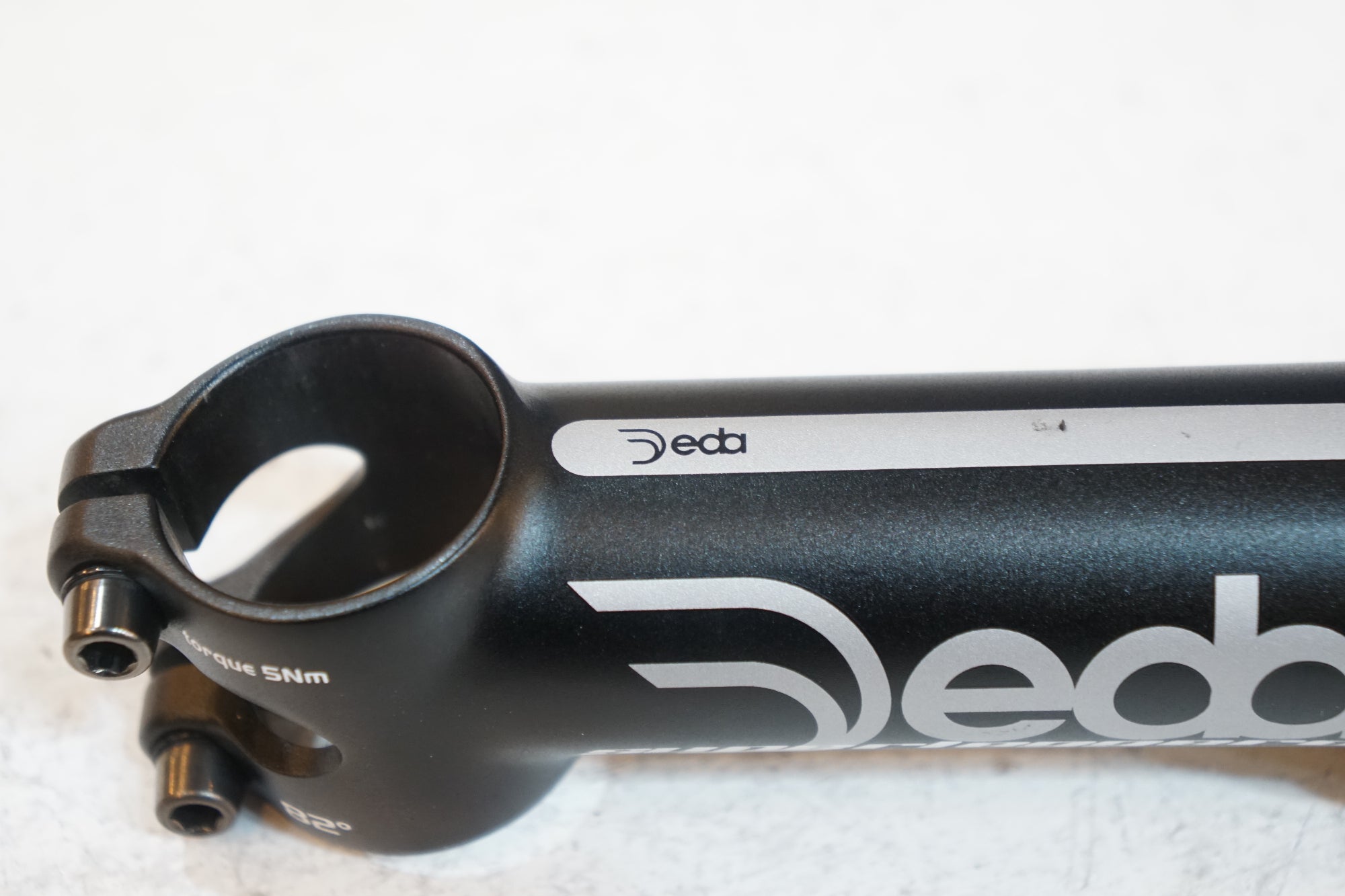 DEDA 「デダ」 SUPERLEGGERO φ31.7 110mm 82° ステム / バイチャリ浦和ベース
