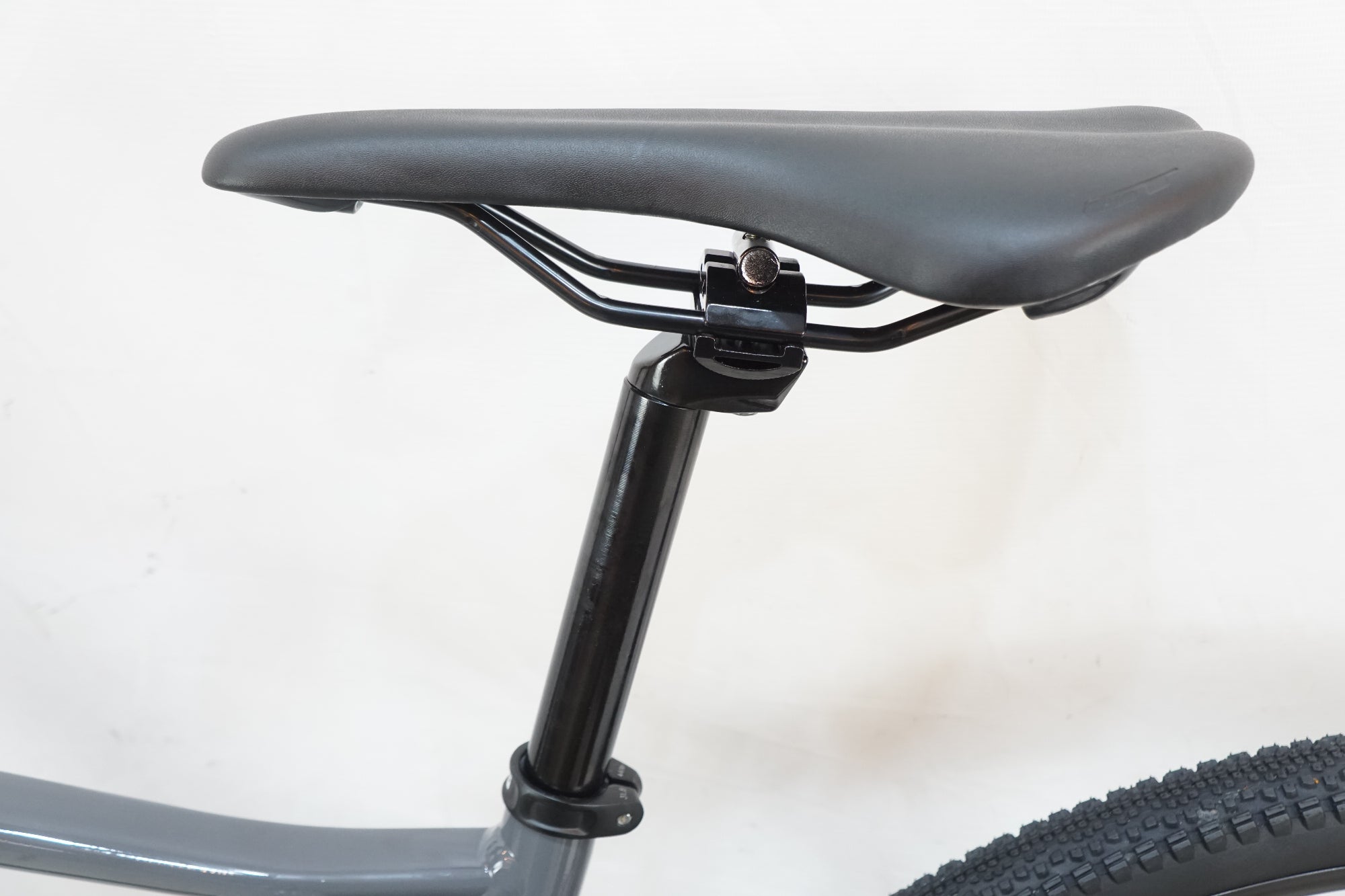 GT 「ジーティー」 GRADE ALLOY SPORTS 2025年モデル ロードバイク / バイチャリ浦和ベース