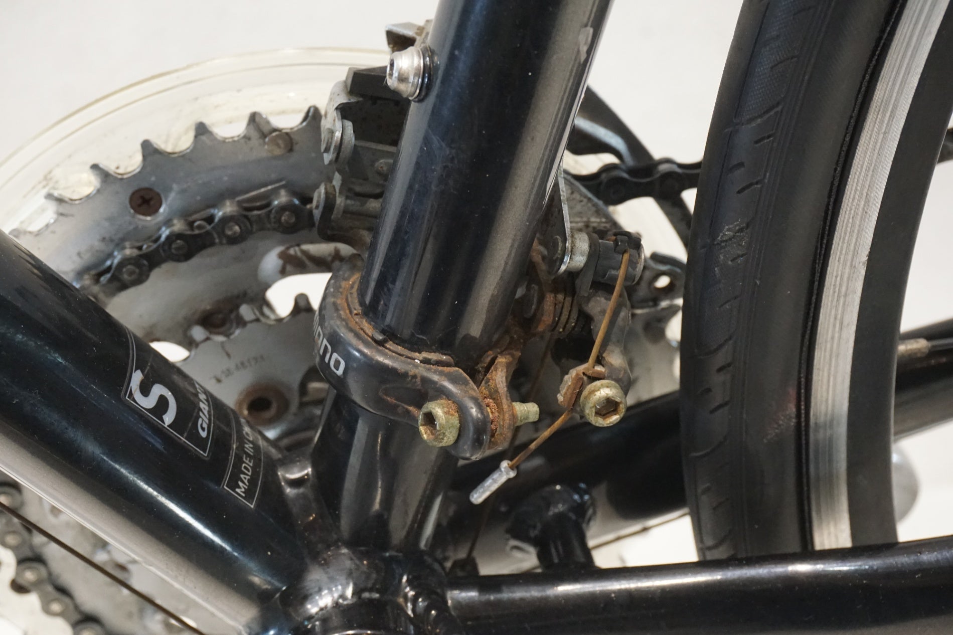 GIANT 「ジャイアント」 ESCAPE R3 2015年ごろモデル クロスバイク / 横浜戸塚店