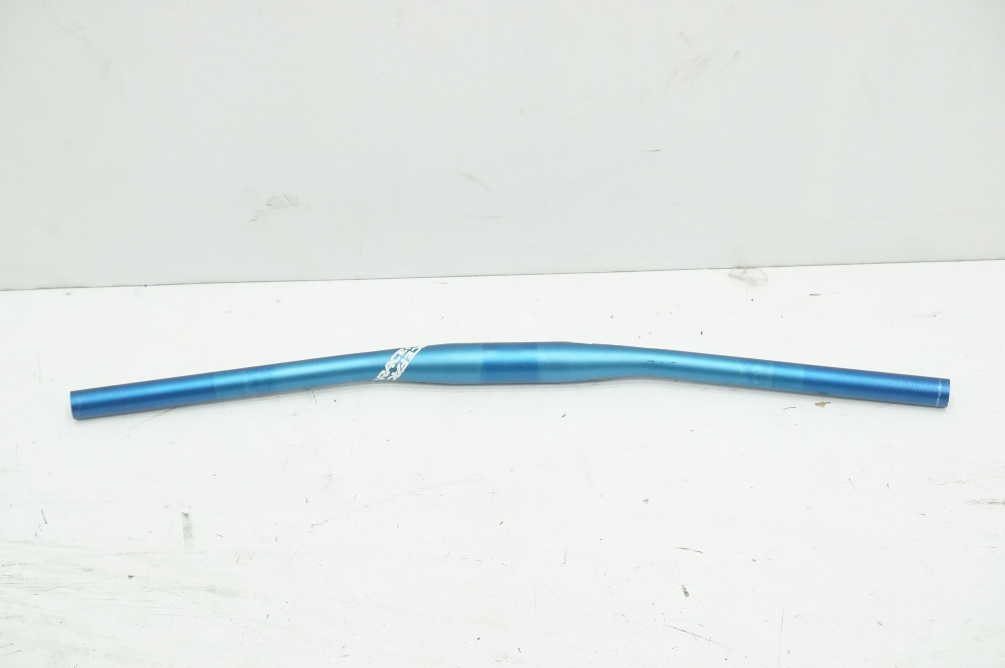 RACE FACE 「レースフェイス」 φ31.8 約660mm ハンドル / 大宮店