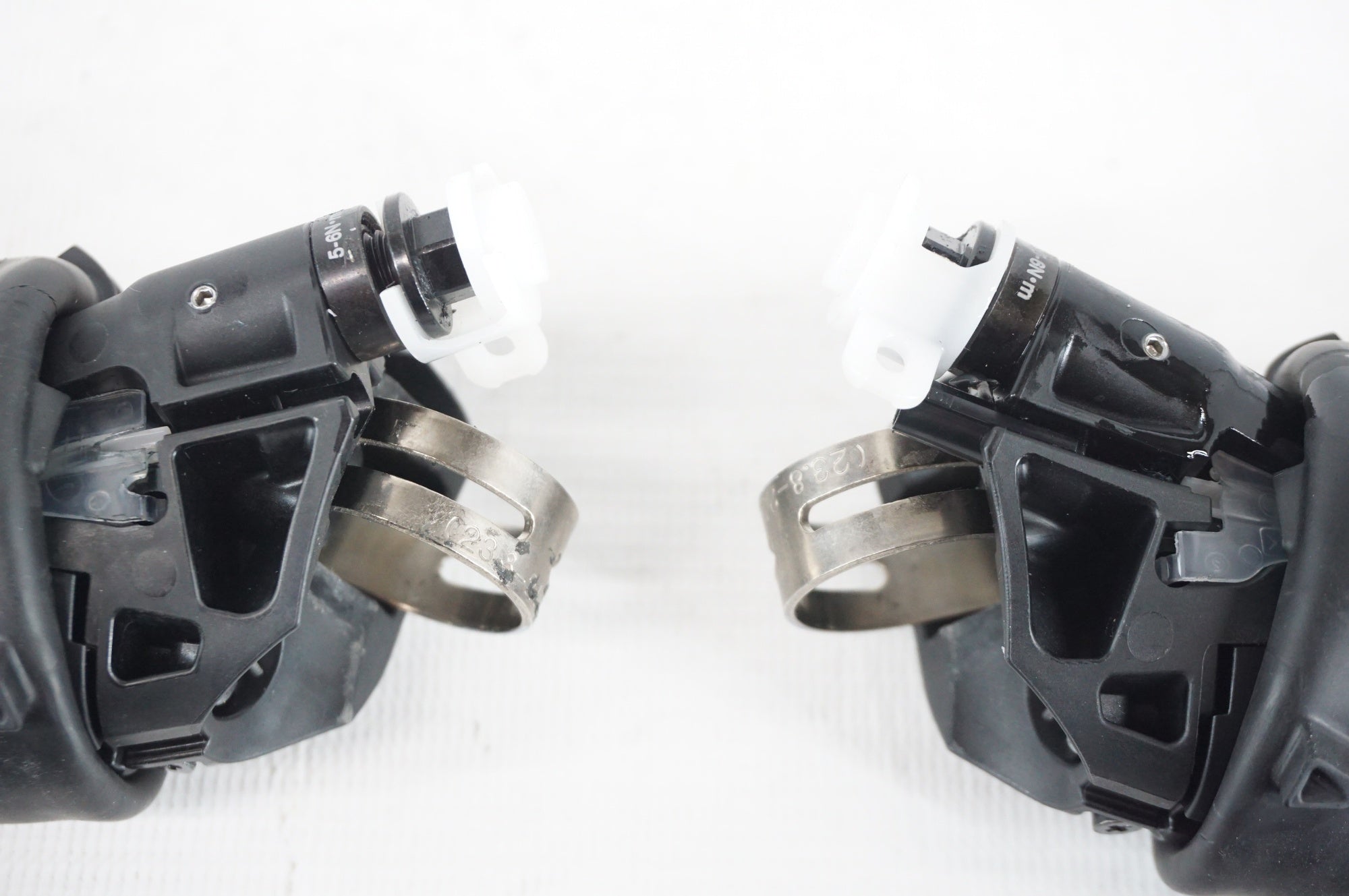 SHIMANO 「シマノ」 105 ST-R7020 デュアルコントロールレバー / 阪急塚口店