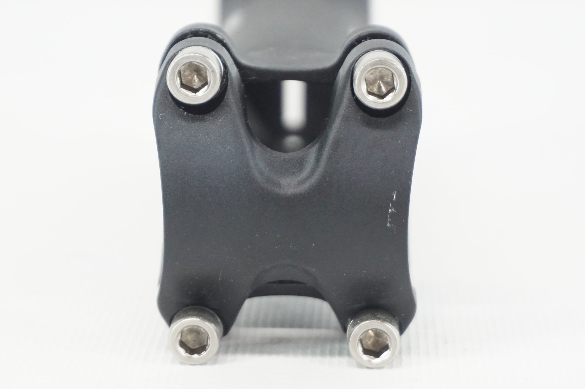 DIXNA 「ディズナ」 V-シェイプ φ31.8 120mm 84° ステム / 阪急塚口店