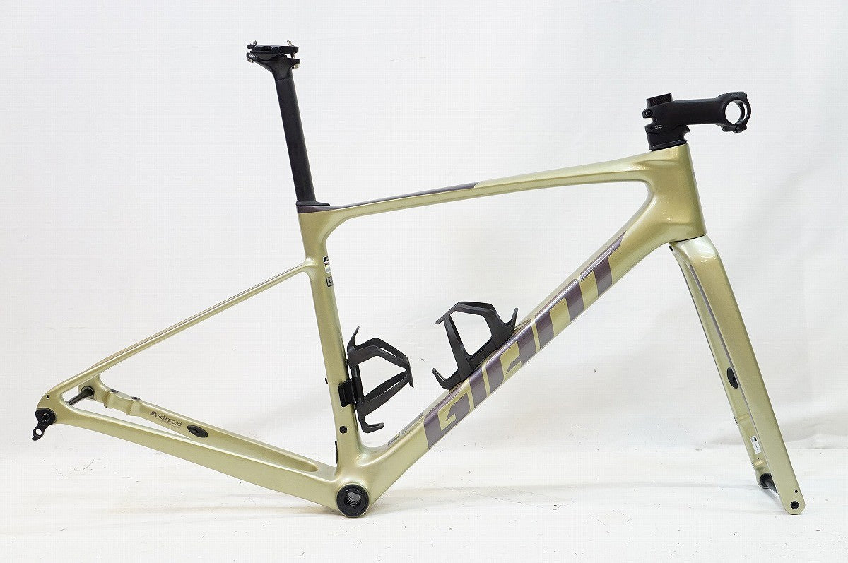 上品なファッション 「ジャイアント」 GIANT DEFY フレーム 2025年モデル ADVANCED2 パーツ