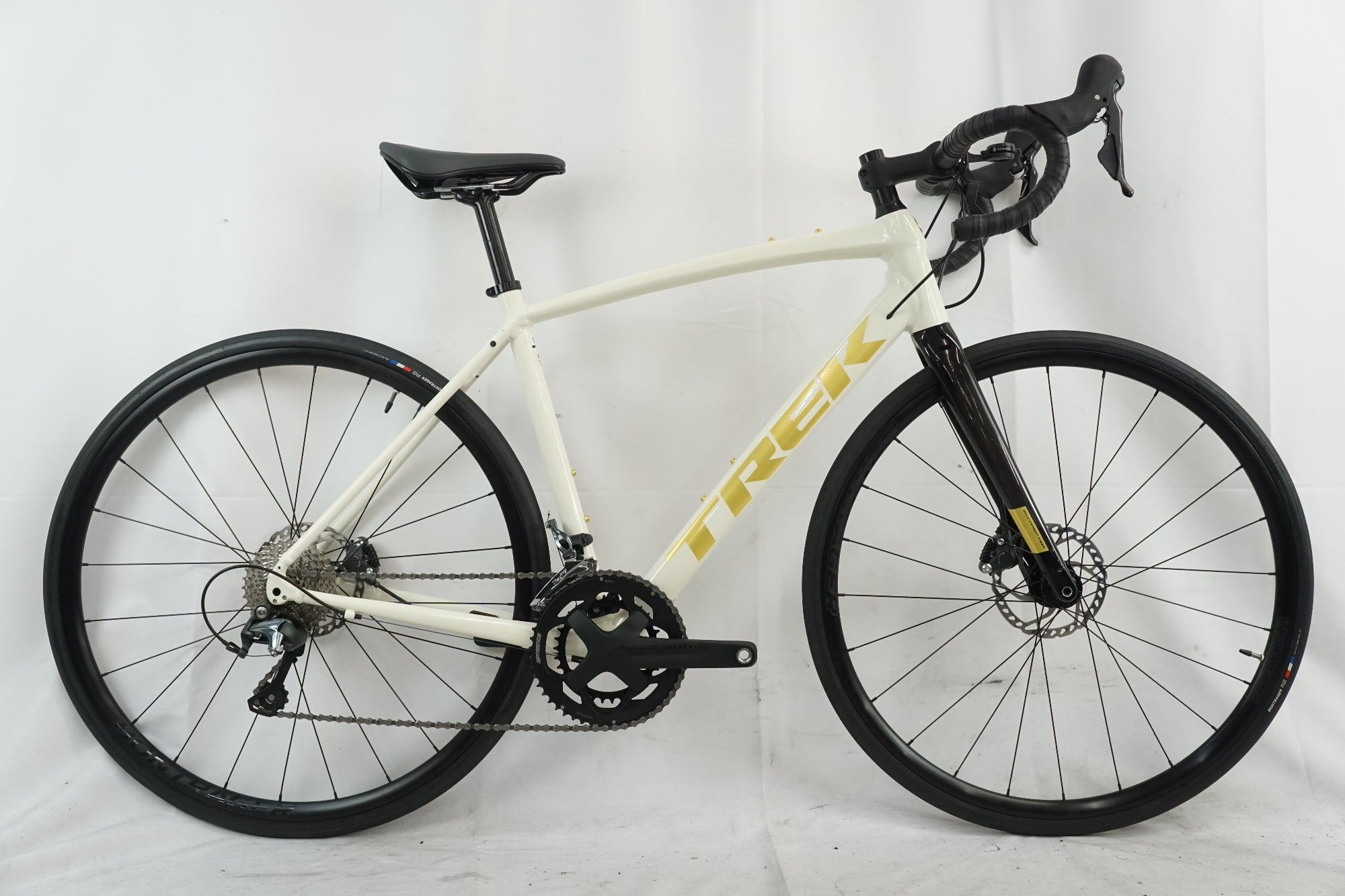 TREK 「トレック」 DOMANE AL4 GEN3 2022年モデル ロードバイク / バイチャリ浦和ベース