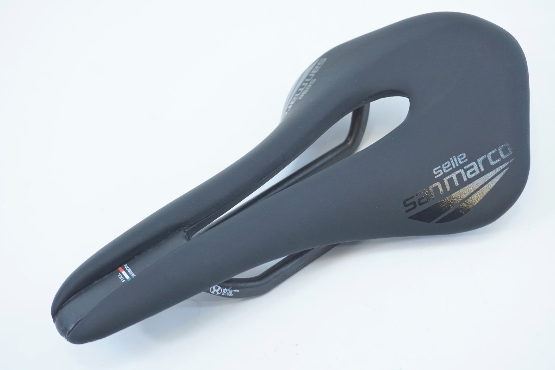 SELLE SANMARCO 「セラサンマルコ」 SHORT FIT SUPERLEGGERA サドル / 有明ガーデン店