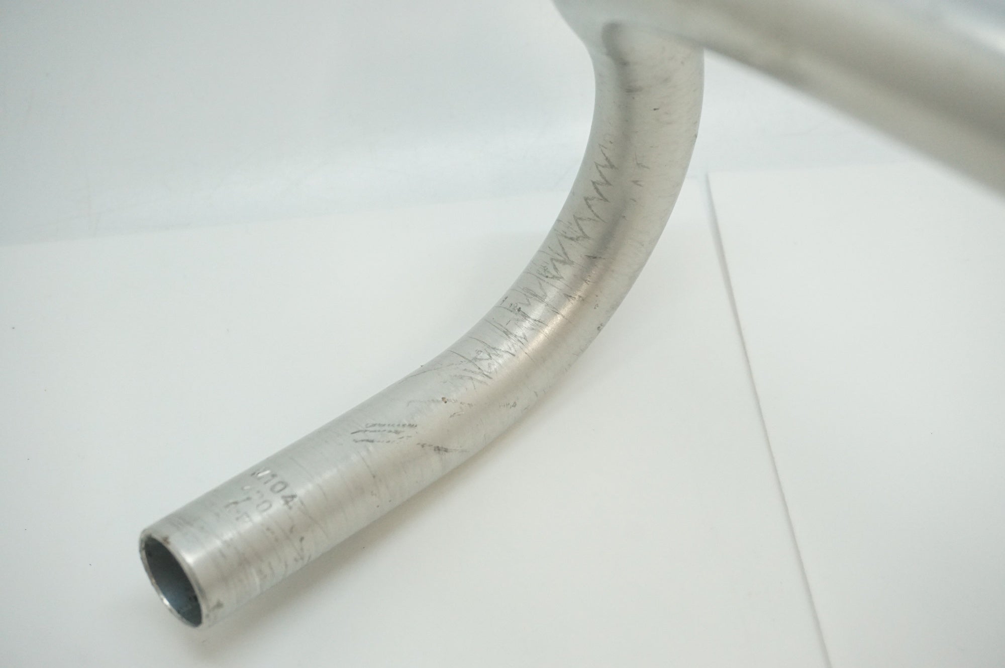 NITTO 「ニットー」 NEAT MOD.104 φ26.0 420mm ハンドル / 福岡店