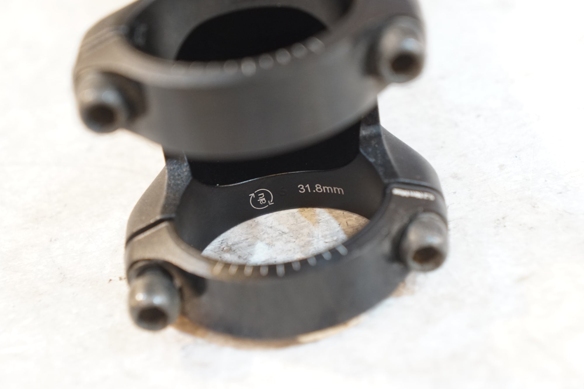 BONTRAGER 「ボントレガー」 PRO BLENDR Φ31.8 7° 90mm ステム / バイチャリ浦和ベース