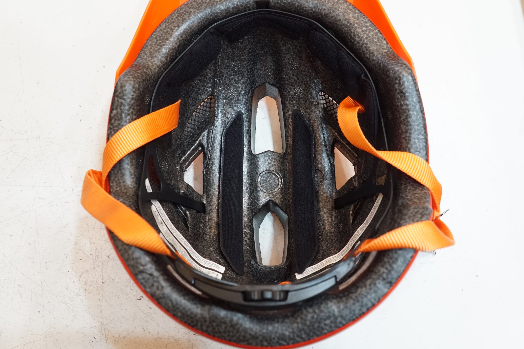 BELL 「ベル」 SIDETRACK 50-57cm ヘルメット / バイチャリ浦和ベース