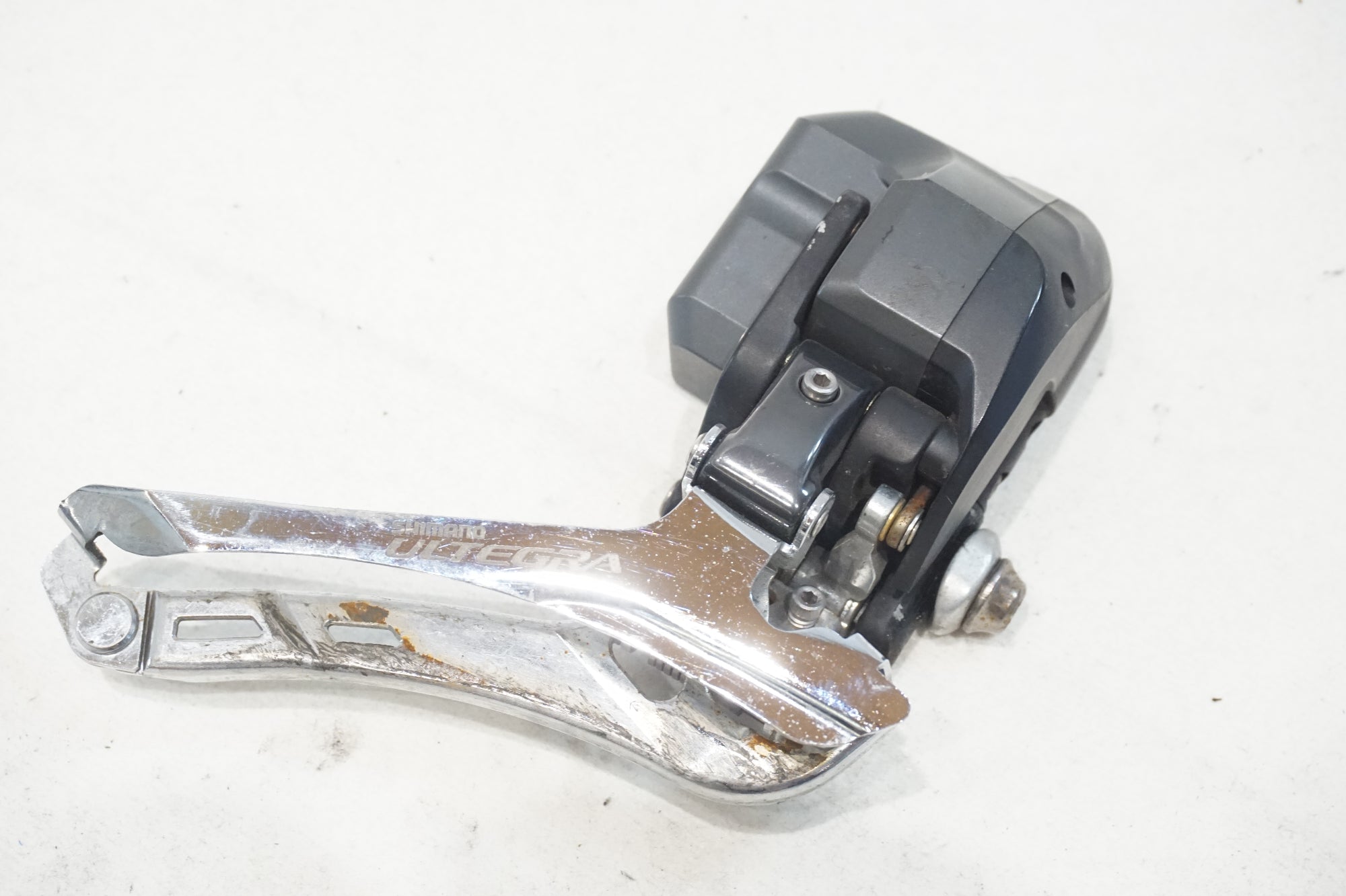 SHIMANO 「シマノ」 ULTEGRA 6770 Di2 コンポ3点(ST,FD,RD) +バッテリー,充電器,ジャンクション セット / 横浜戸塚店