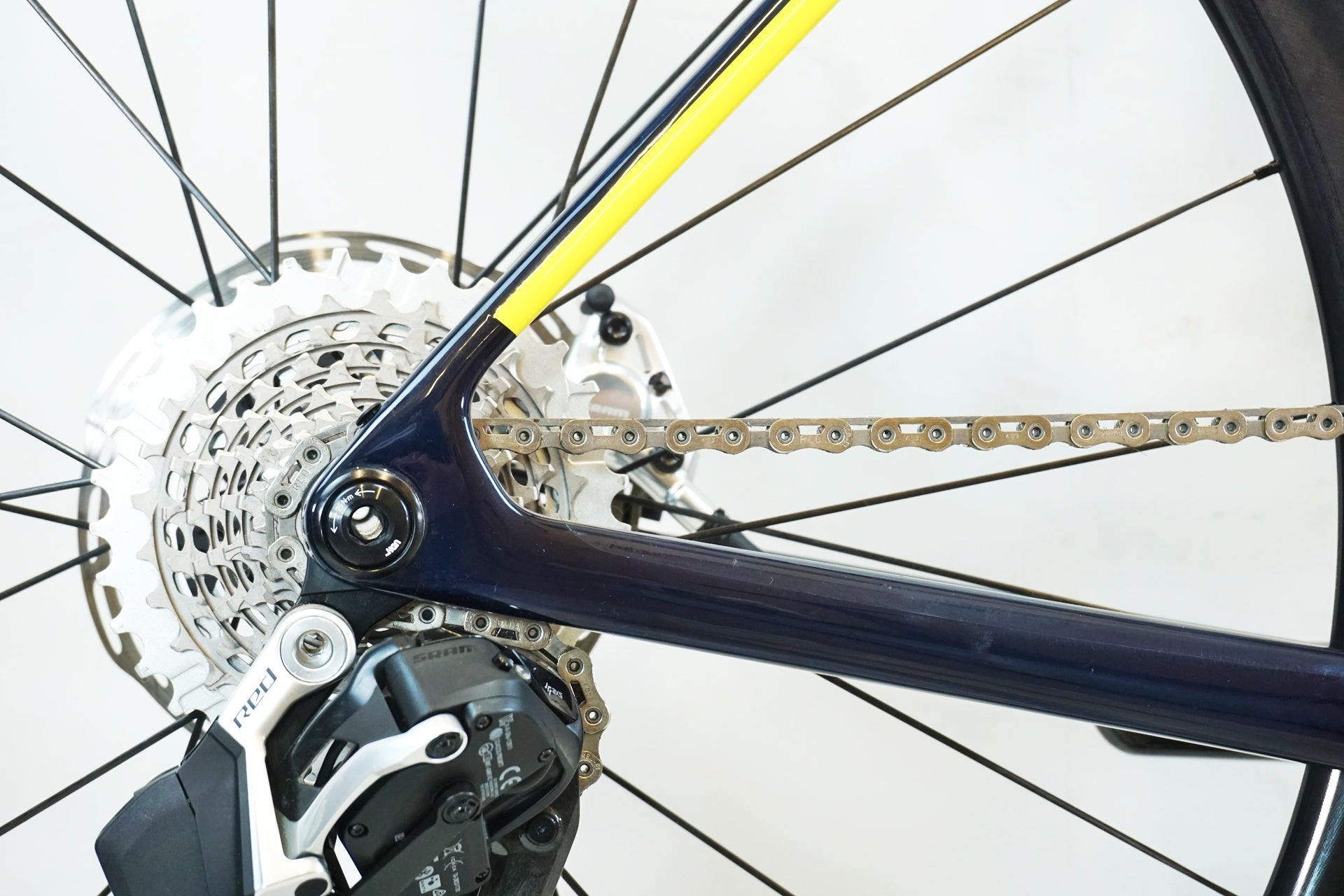 TREK 「トレック」 MADONE SLR9 AXS GEN8 2025年モデル ロードバイク / 有明ガーデン店