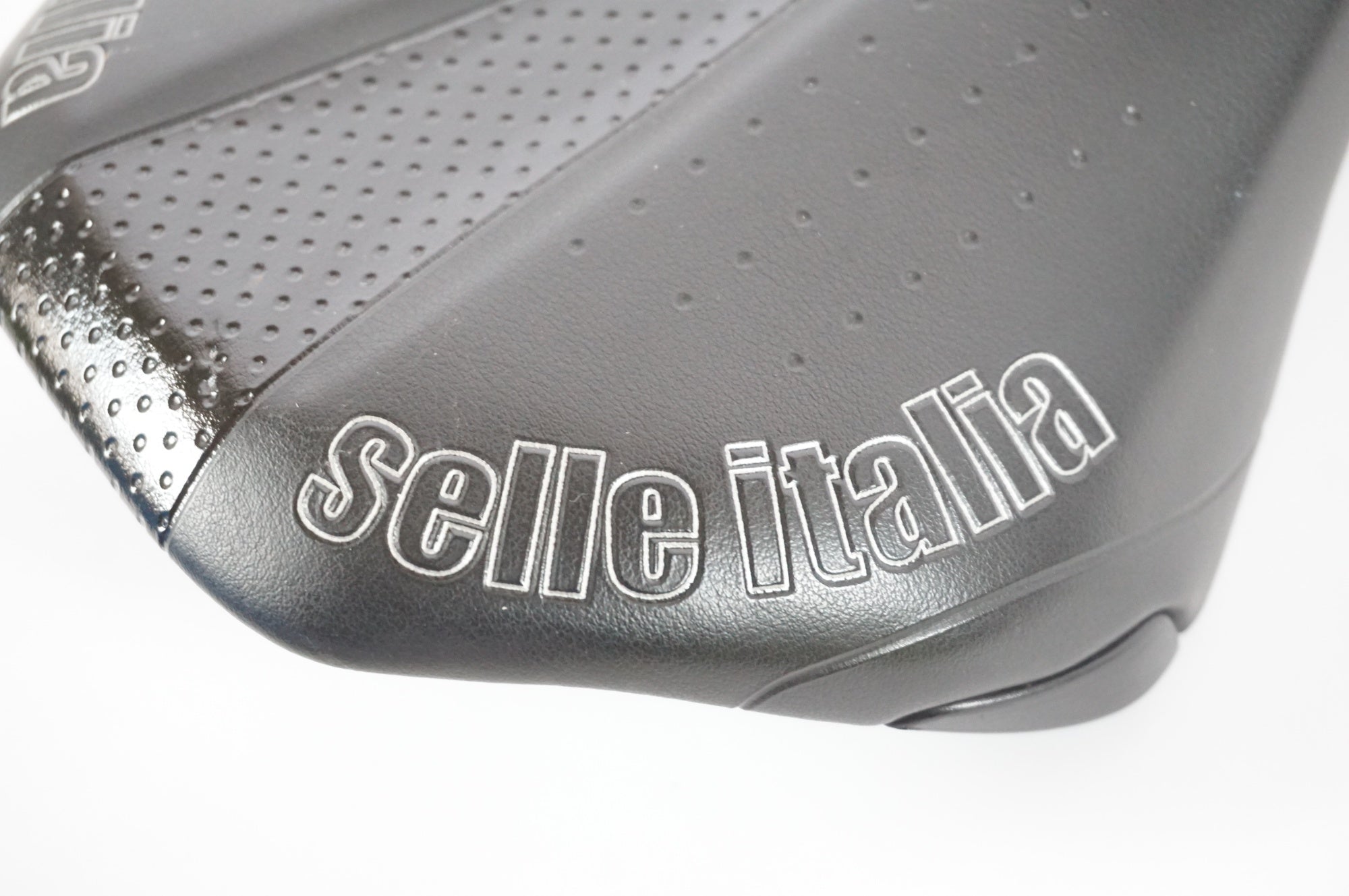 SELLE ITALIA 「セライタリア」 NOVUS サドル / 宇都宮店