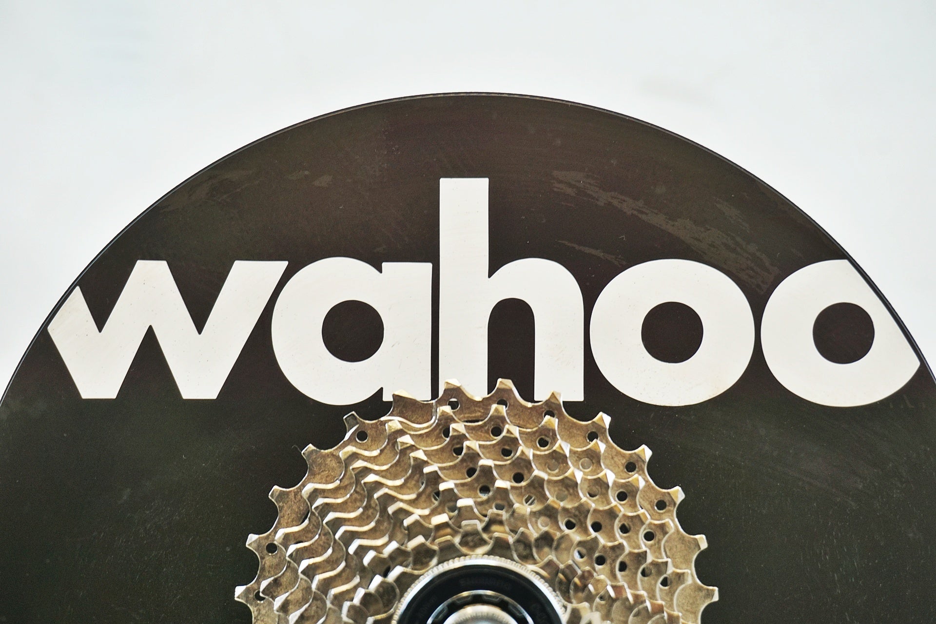 WAHOO 「ワフー」 KICKR V4 WF113 スマートトレーナー / 有明ガーデン店