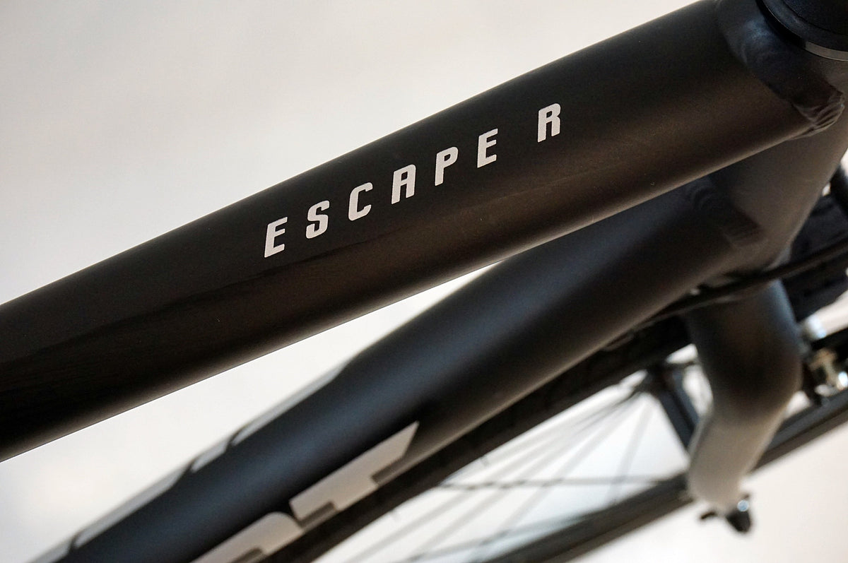 GIANT 「ジャイアント」 ESCAPE R3 2024年モデル クロスバイク / 浜松店