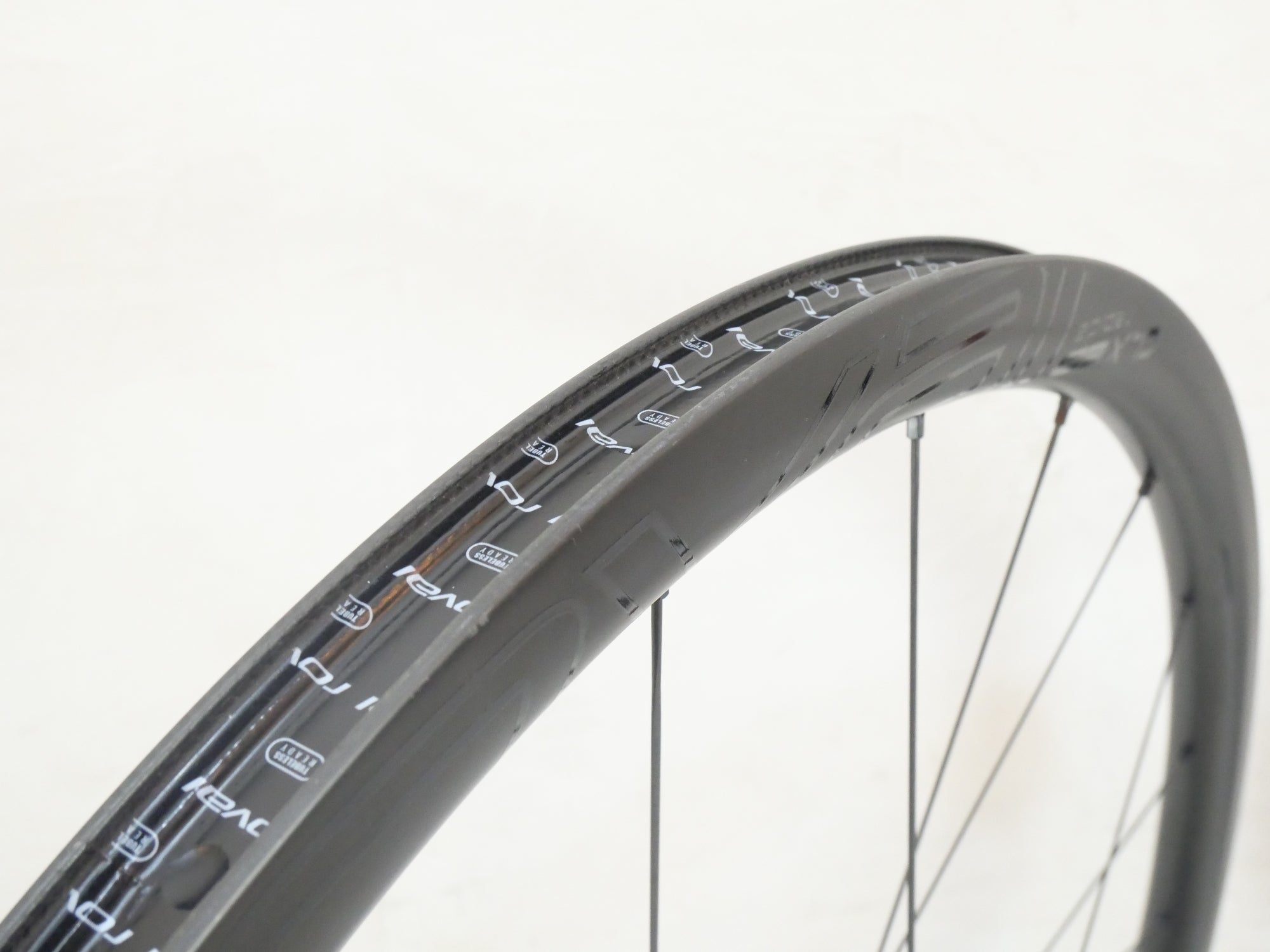 ROVAL 「ロヴァール」 CLX 32 RAPIDE DISC SHIMANO 11s ホイールセット / バイチャリ浦和ベース