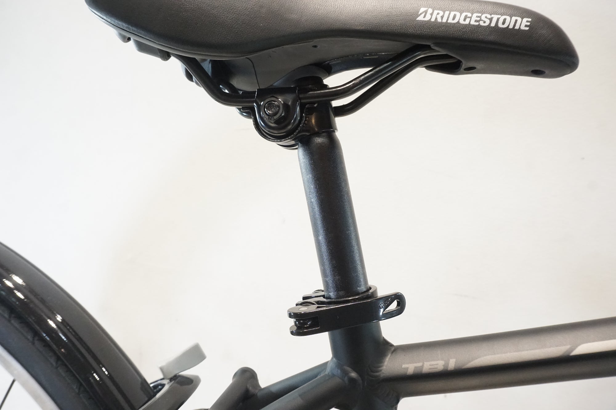 BRIDGESTONE 「ブリヂストン」 TB1e 2025年モデル 27インチ 電動アシスト自転車 / 横浜戸塚店