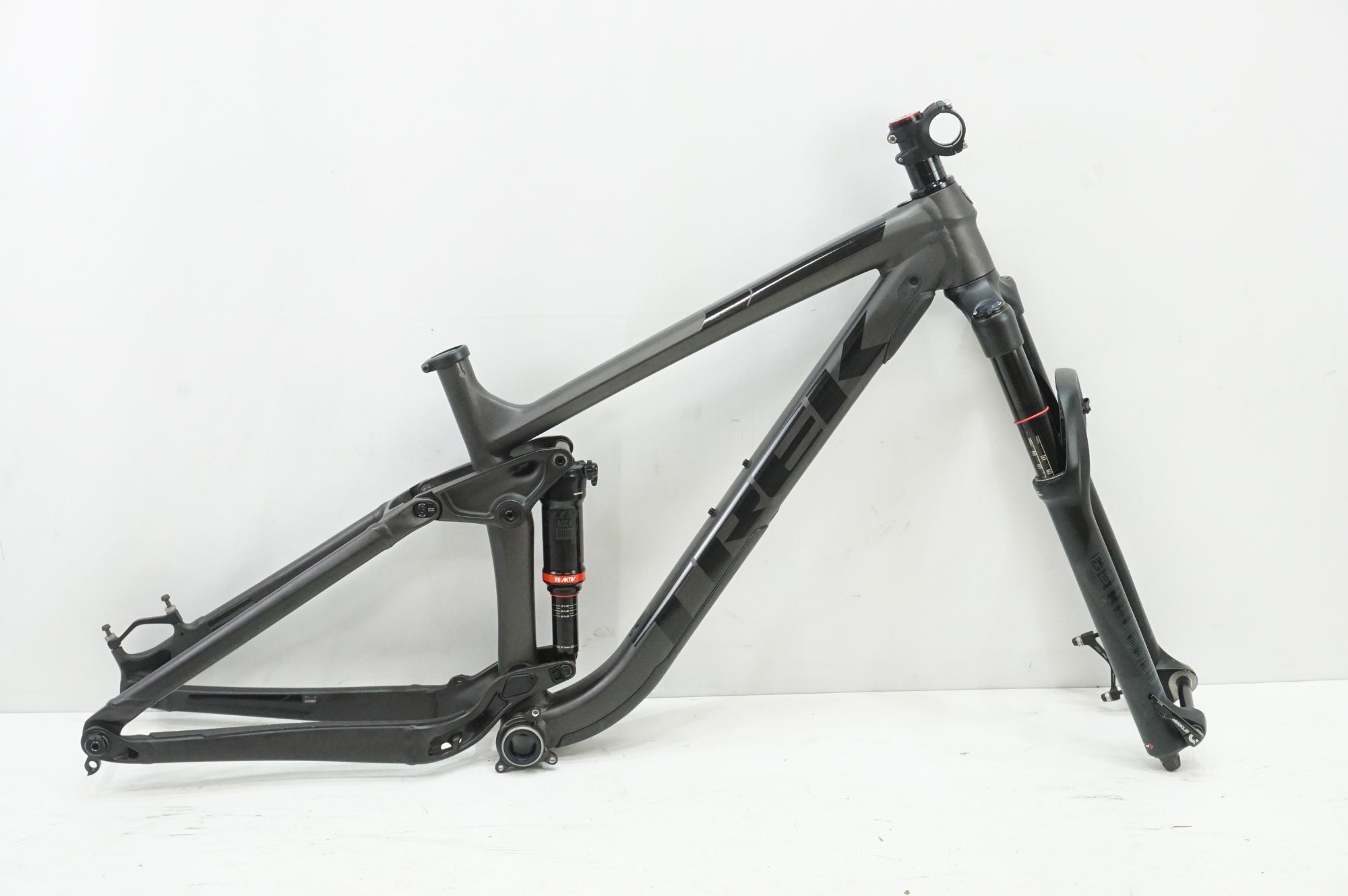 TREK 「トレック」 REMEDY8 27.5 2018年モデル Mサイズ フレームセット / 大宮店