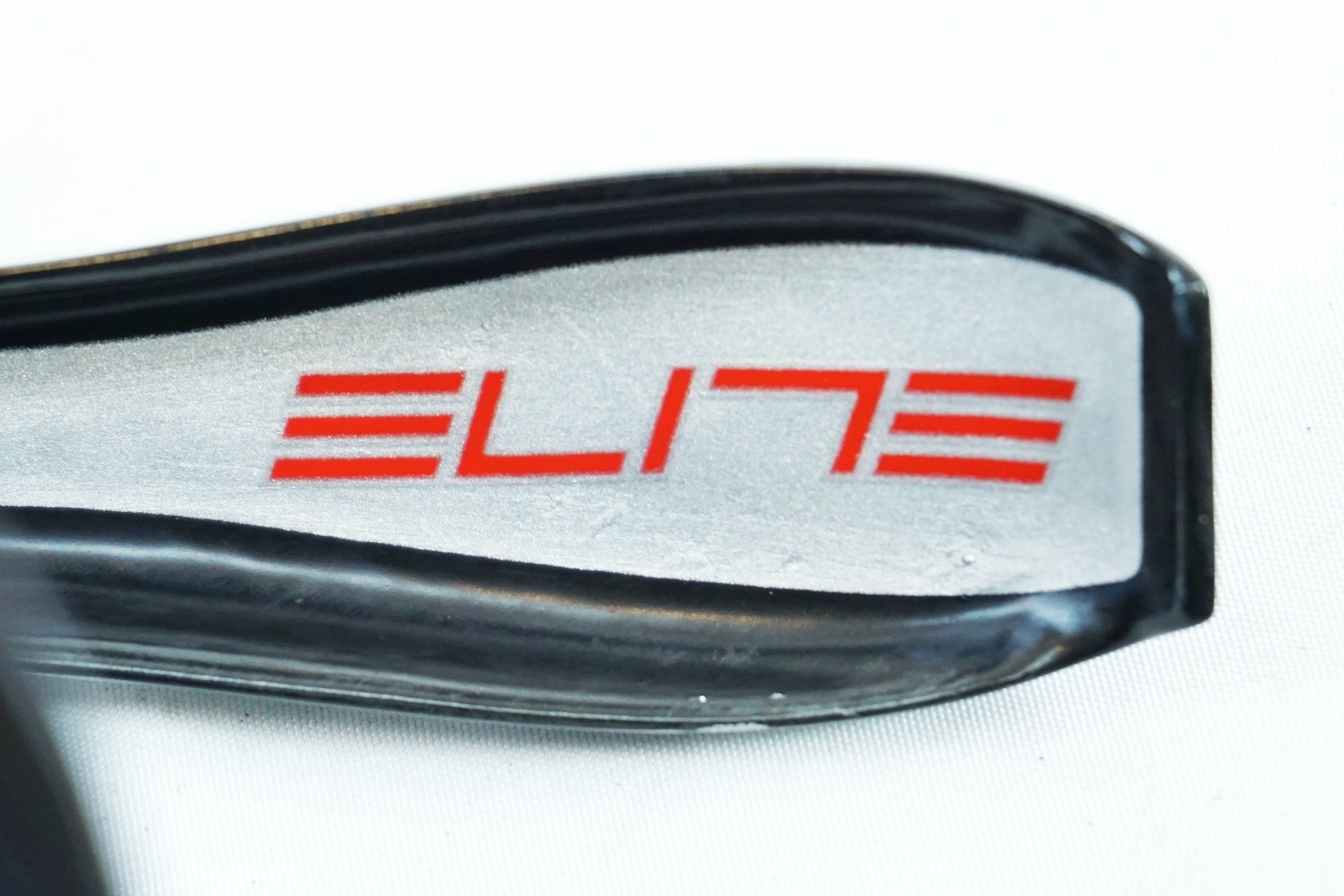 ELITE 「エリート」 CANNIBAL CARBON ボトルケージ / 有明ガーデン店