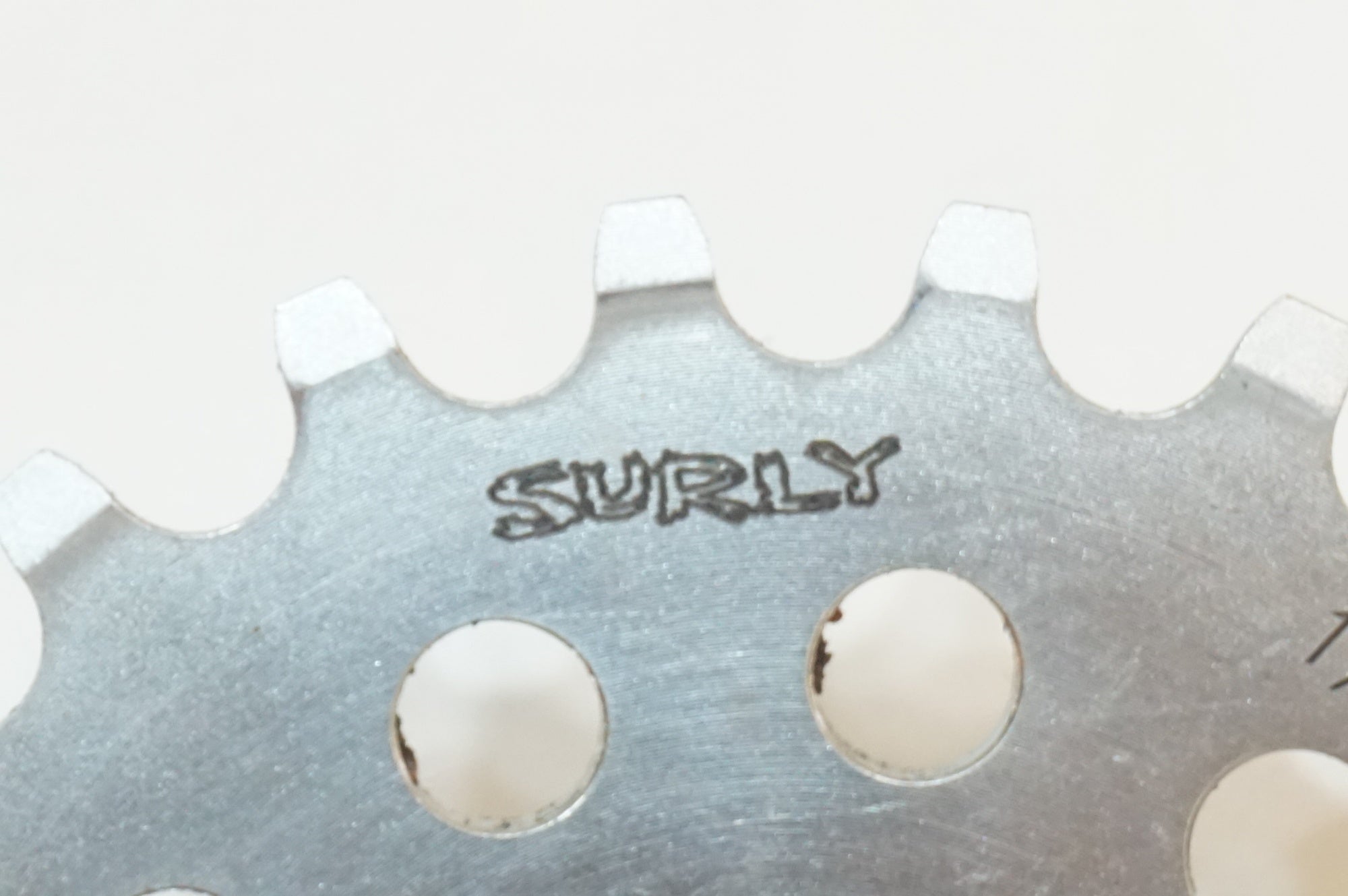 SURLY 「サーリー」 TRACK 22T コグ / 浦和ベース