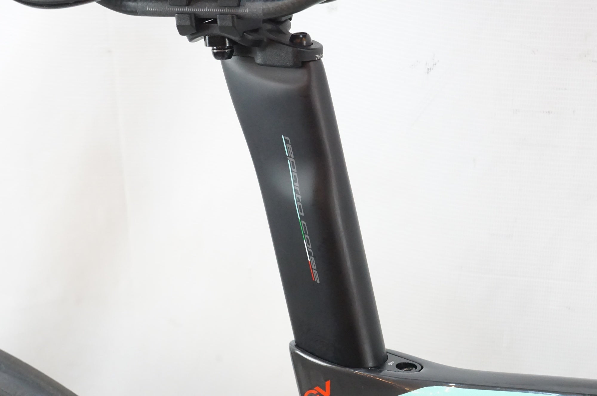 BIANCHI 「ビアンキ」 OLTRE XR3 105 DISC 2021年モデル カスタム ロードバイク / バイチャリ浦和ベース