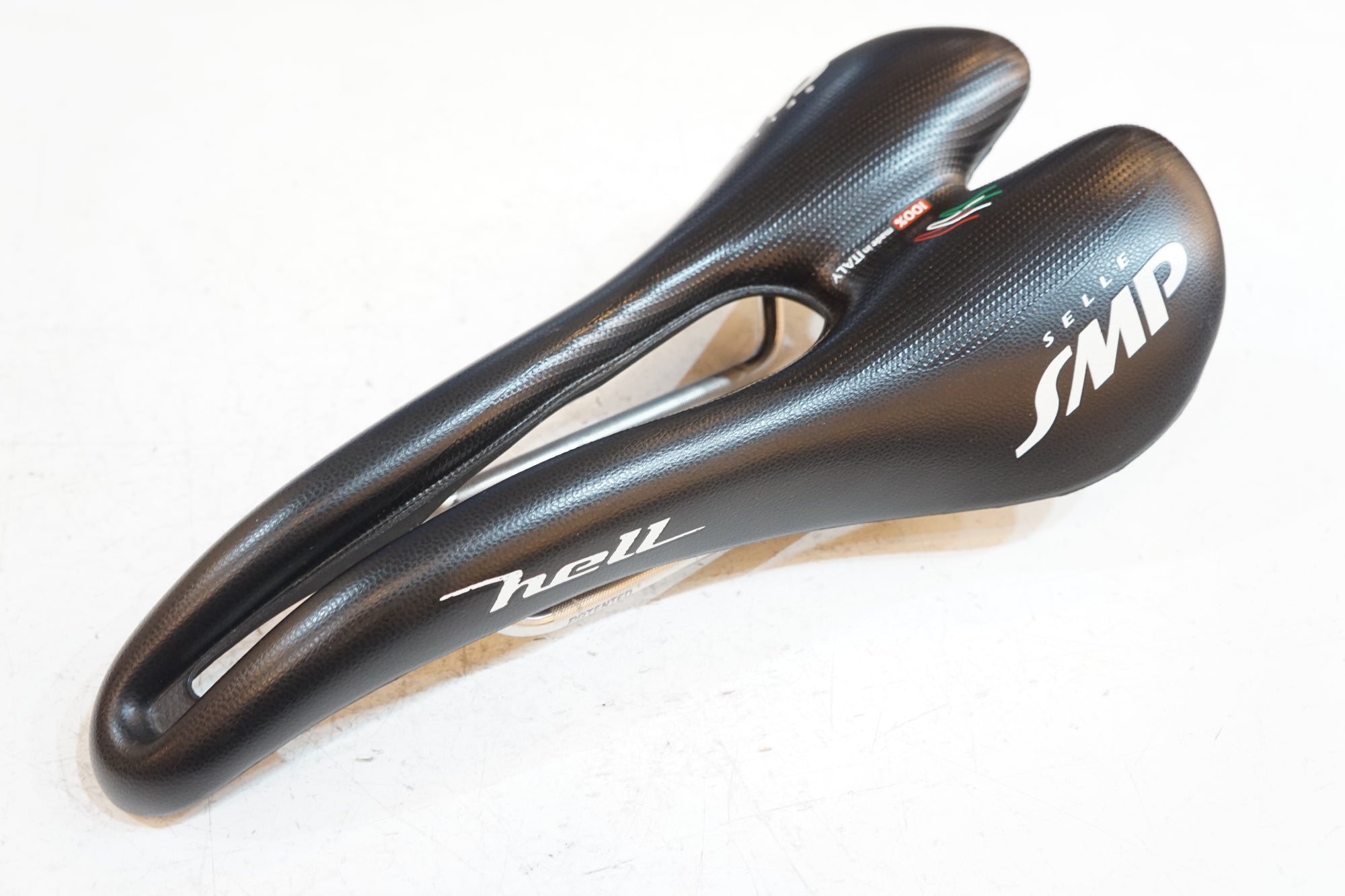 SELLE SMP 「セラ エスエムピー」 HELL サドル / バイチャリ浦和ベース