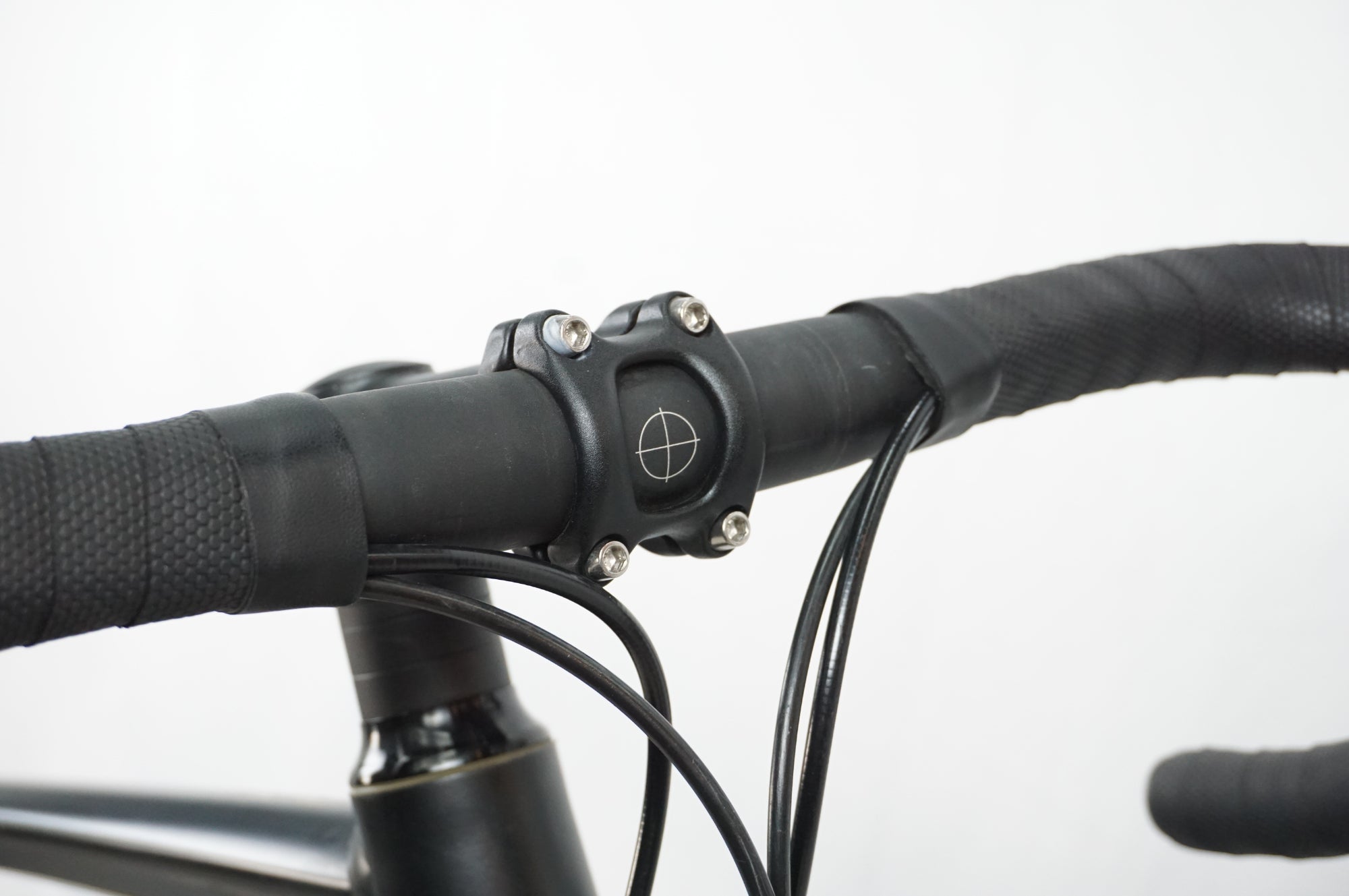 NESTO 「ネスト」 FALAD PRO 2022年モデル ロードバイク/ 川越店