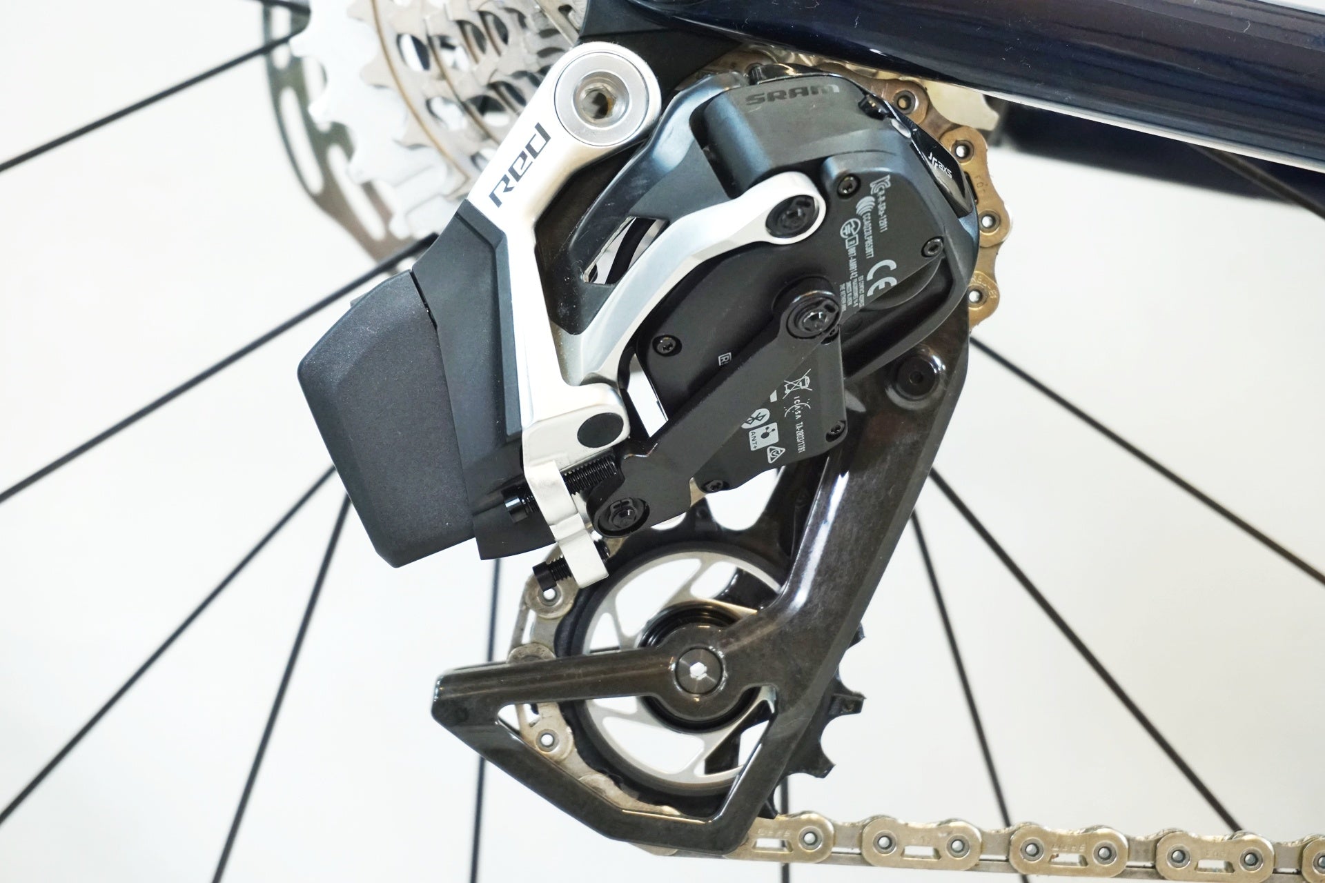 TREK 「トレック」 MADONE SLR9 AXS GEN8 2025年モデル ロードバイク / 有明ガーデン店
