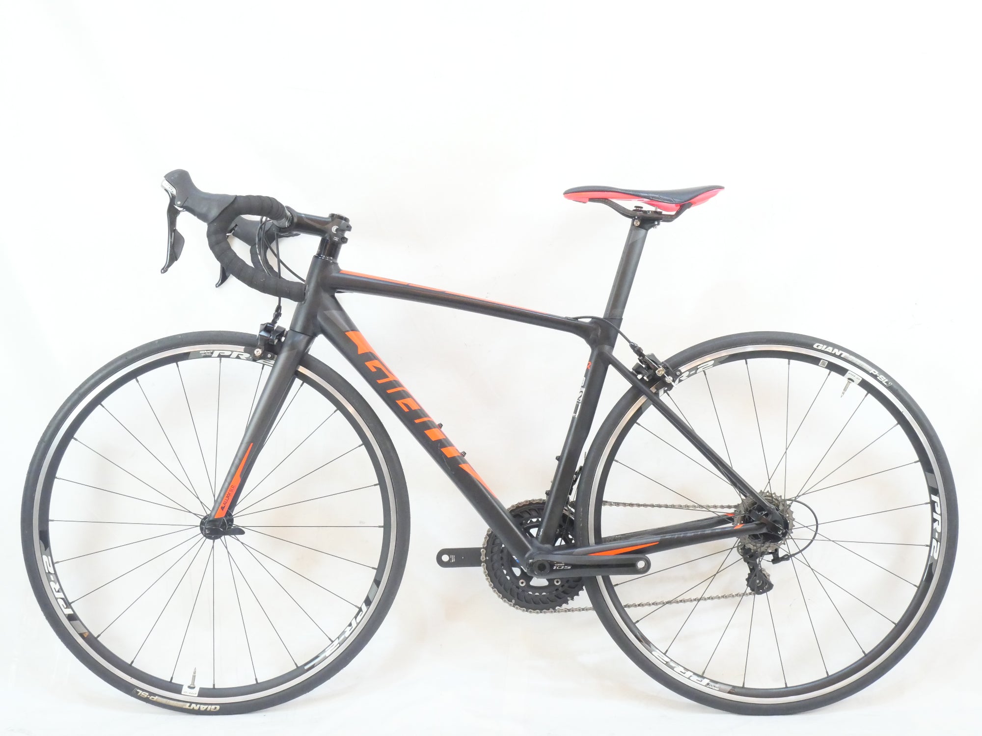 GIANT 「ジャイアント」 TCR SLR 2 2017年モデル ロードバイク / バイチャリ浦和ベース