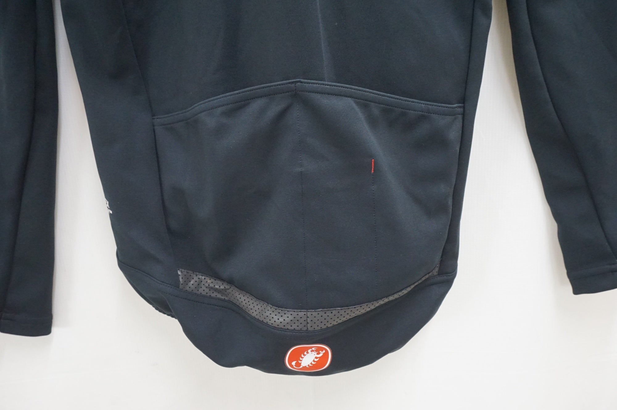 CASTELLI 「カステリ」 ROSSO CORSA PERFETTO GORE-TEX INFINIUM Mサイズ メンズ ジャケット / 福岡店