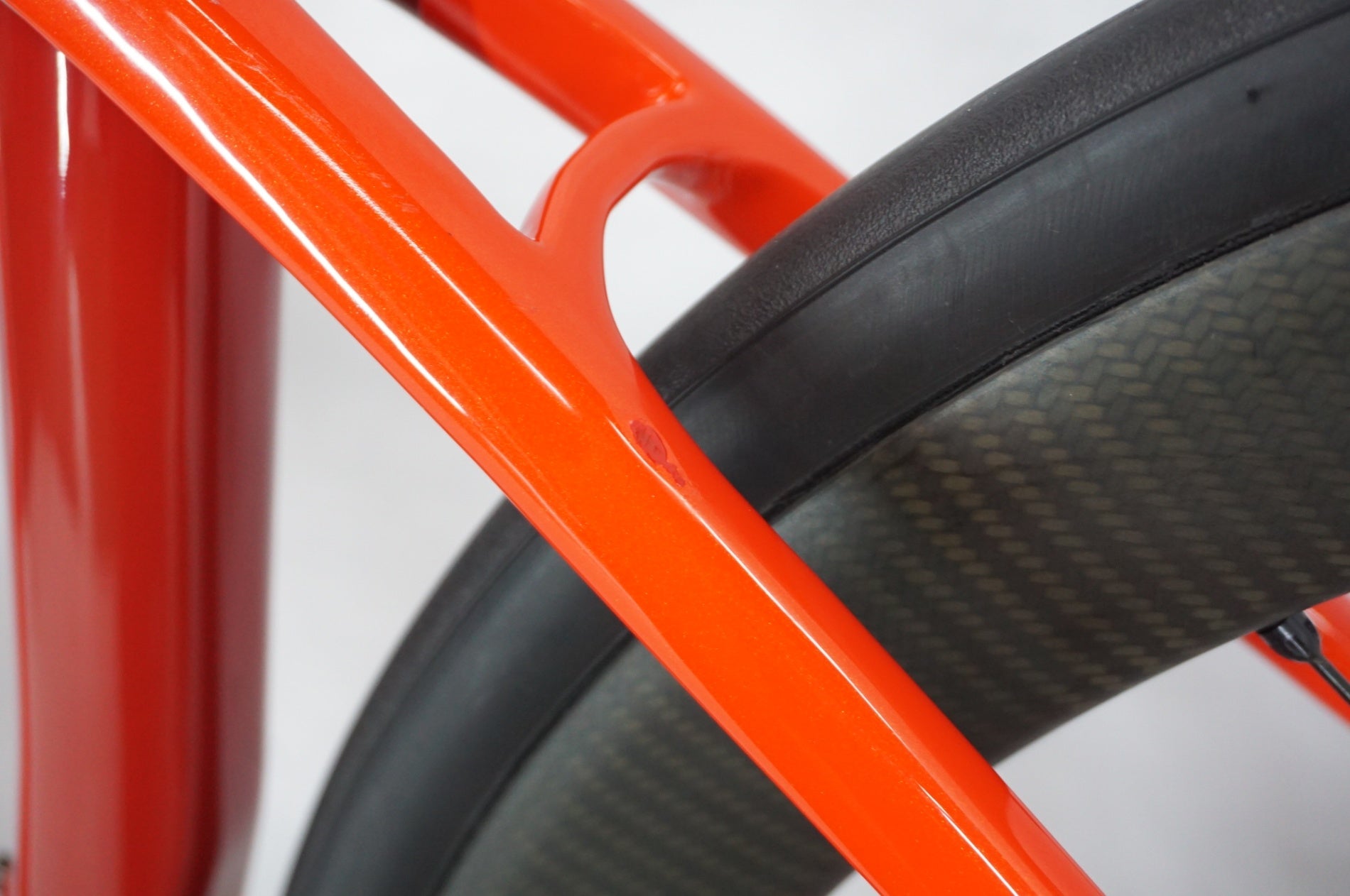 CARRERA 「カレラ」 PHIBRA DISC ULTEGRA R8170 2022年モデル ロードバイク / 阪急塚口店