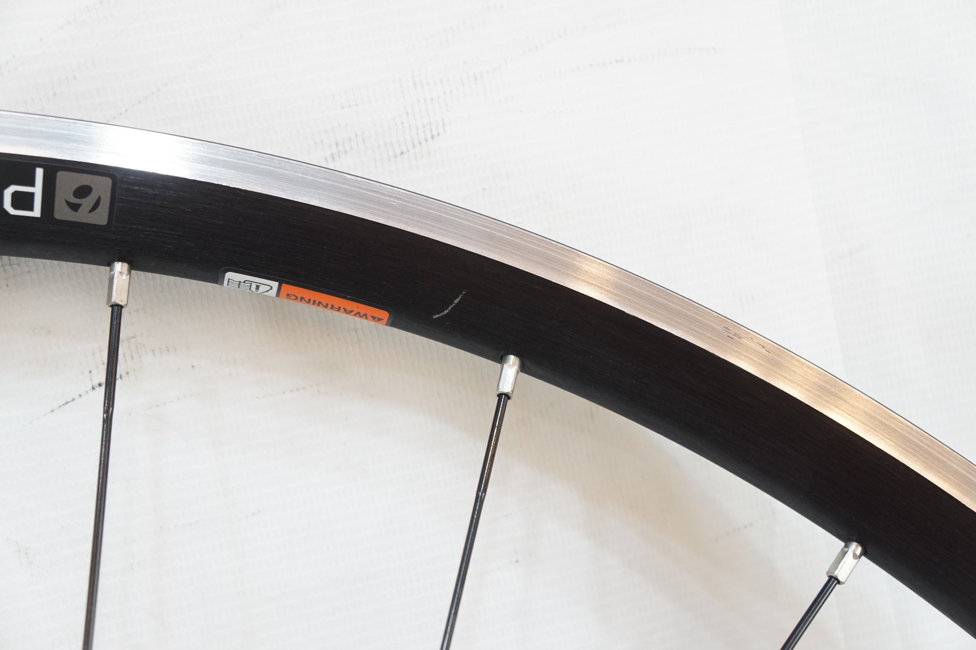 BONTRAGER 「ボントレガー」 PARADIGM TLR シマノ11速 ホイールセット / バイチャリ浦和ベース