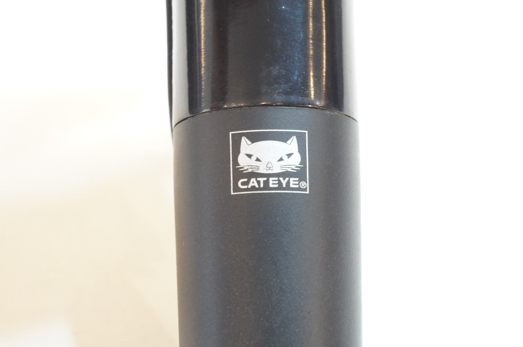 CATEYE 「キャットアイ」 VOLT400 フロントライト / 浦和ベース
