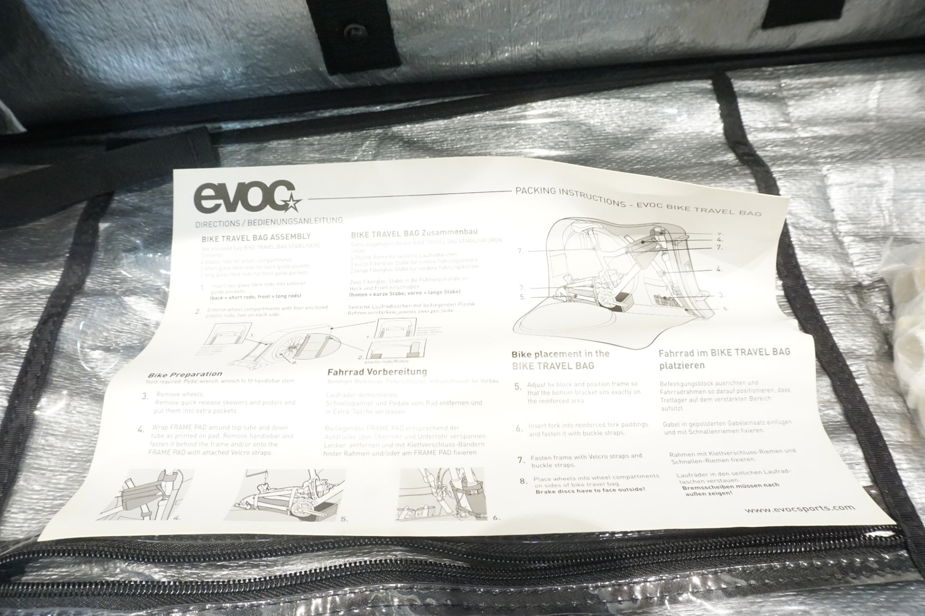 EVOC 「イーボック」 MACASKILL トラベルバッグ / 横浜戸塚店