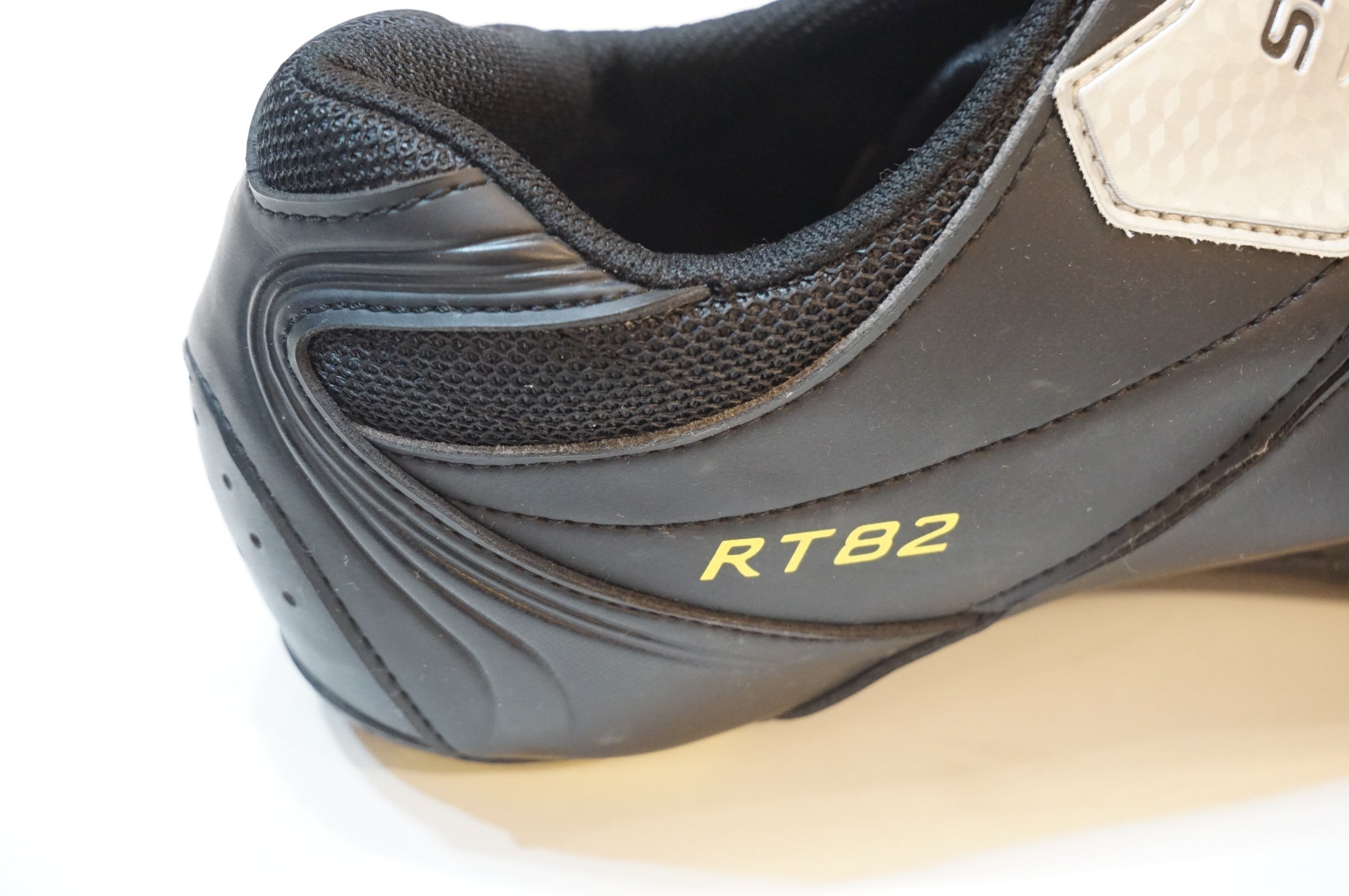 SHIMANO 「シマノ」 SH-RT82 EU42/26.5cm シューズ / 浦和ベース