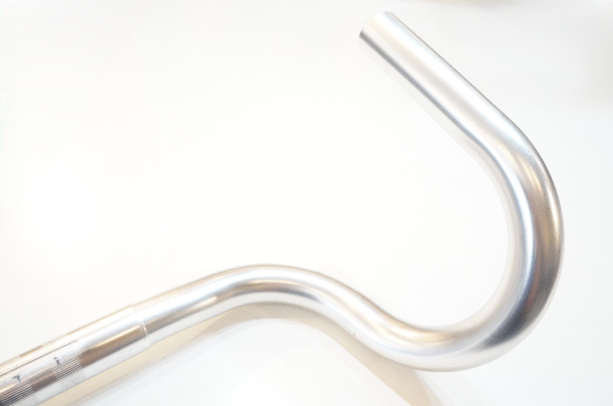 NITTO 「ニットー」 B135 390mm φ25.4 ハンドル / 浦和ベース