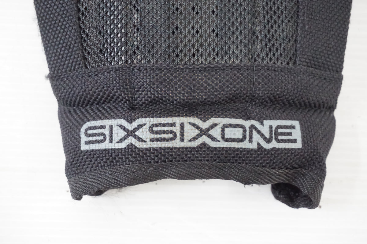 SIXSIXONE 「シックスシックスワン」 ニープロテクター / 奈良店